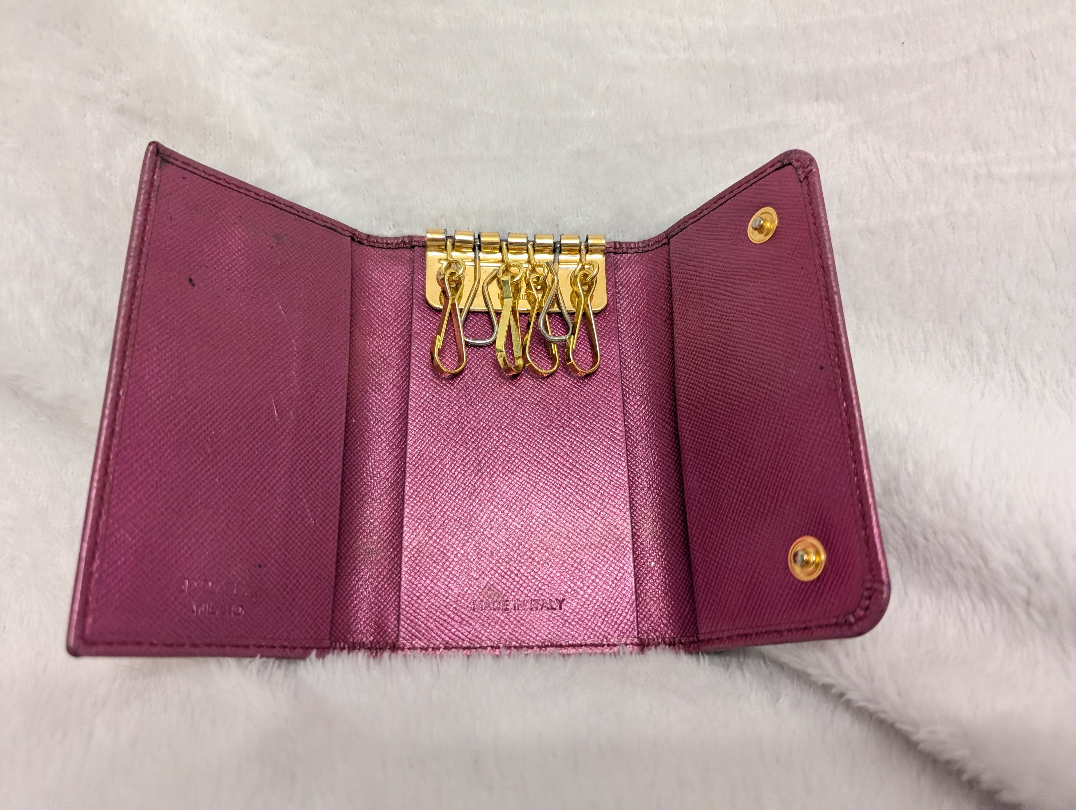 Prada Authentic Prada Metallic Key Wallet Size ONE SIZE - 8 Thumbnail