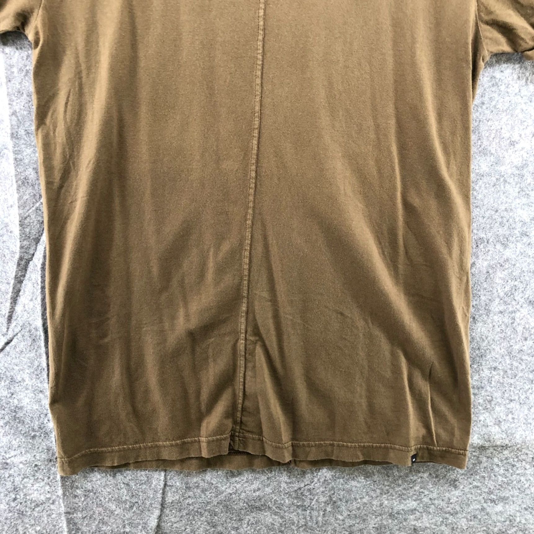 Urban Outfitters Urban Outfitters Modern Fit Shirt Mens XS Exposed Seam Brown Short Sleeve Size US XS / EU 42 / 0 - 4 Thumbnail