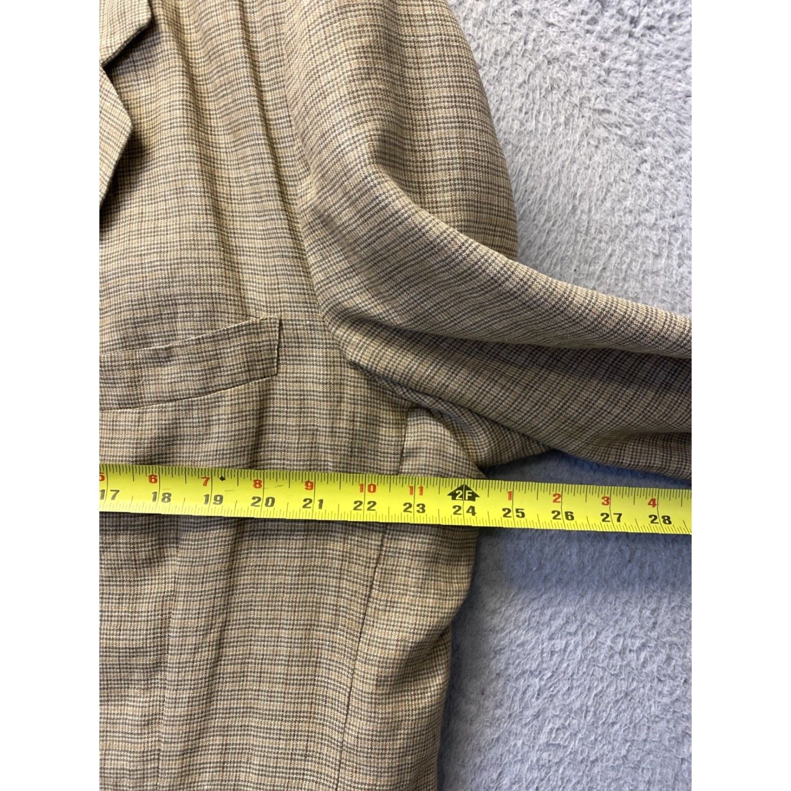 Banana Republic Banana Republic Khaki Linen Blazer Jacket Men’s 46R Plaid /0176 Blazer Casual Spring Notch Lapel 46 Mens Size 46R - 6 Thumbnail