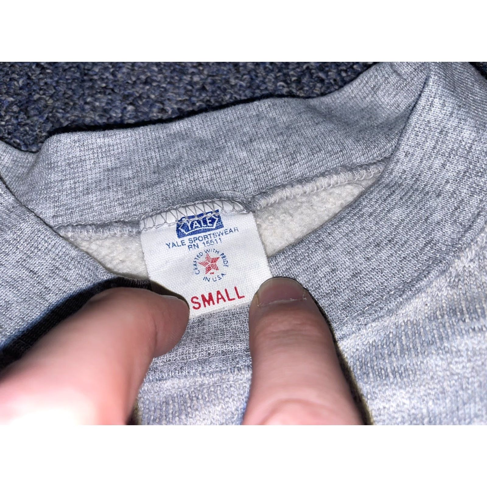 Vintage VINTAGE Yale Myrtle Beach Raglan Sweatshirt S Crewneck Men Gray 80s USA Beach Vacation Shirt Size US S / EU 44-46 / 1 - 2 Thumbnail