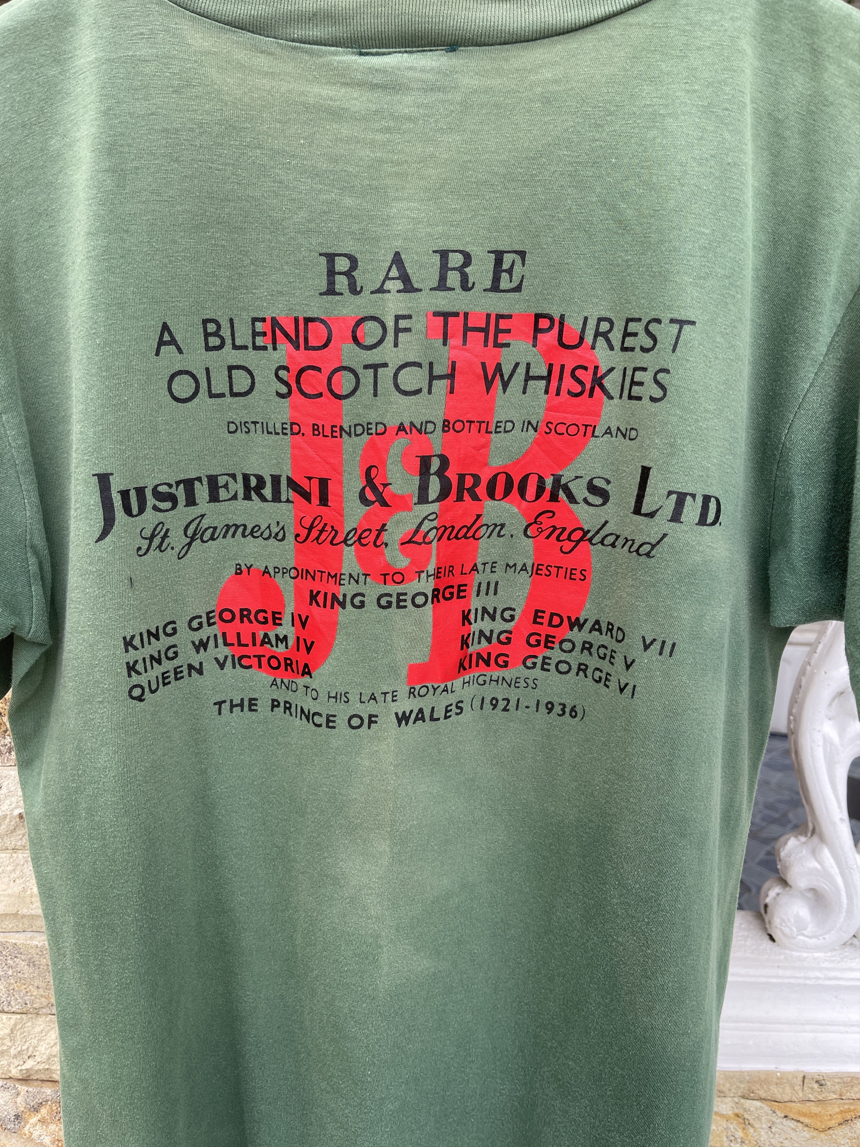 Vintage Last Drop🔥Rare🔥Vintage J&B Scotch Whiskey Logo T-Shirt Size US M / EU 48-50 / 2 - 4 Thumbnail