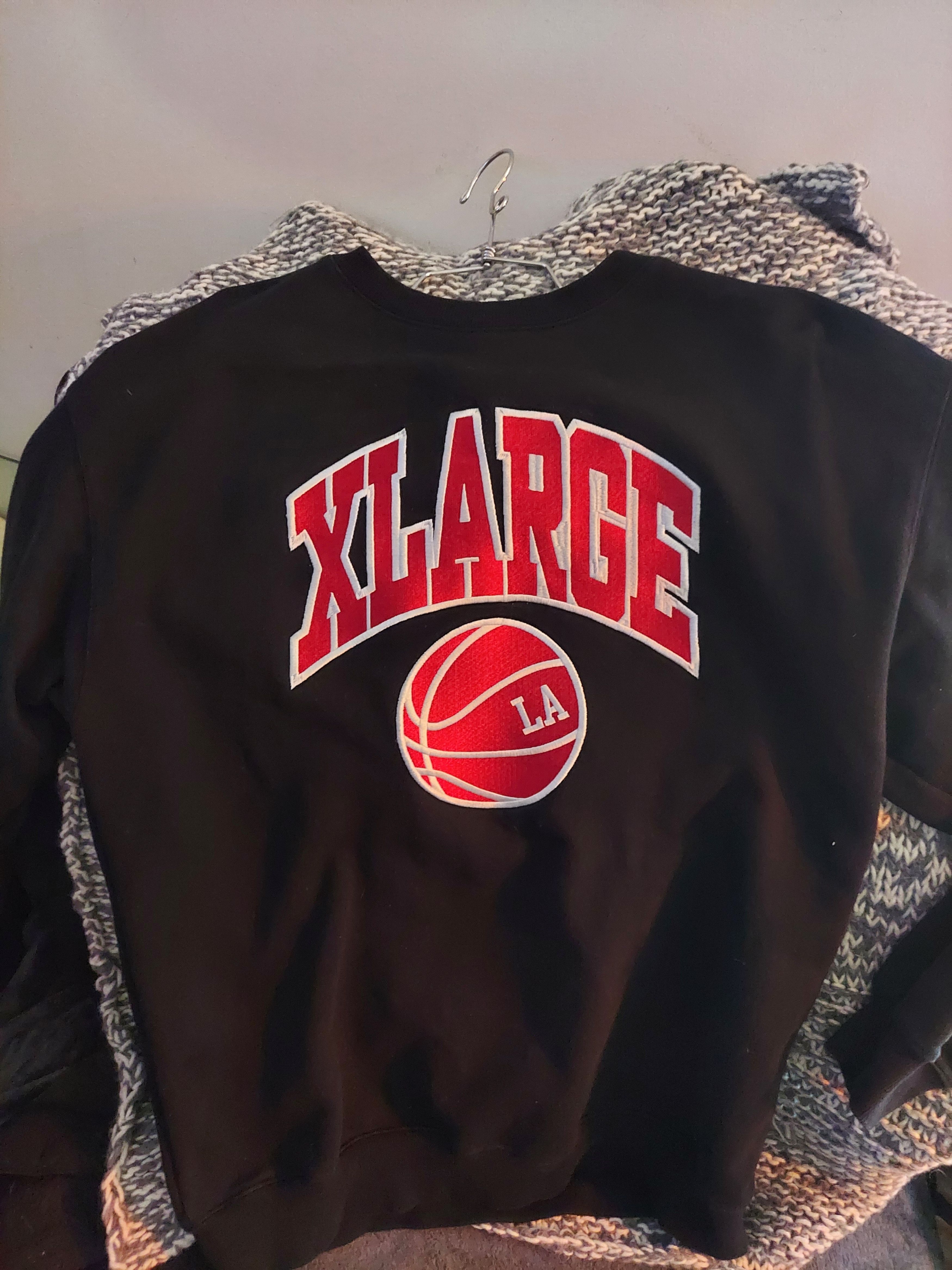 Xlarge Black and red xlarge College Logo Crewneck Size US M / EU 48-50 / 2 - 5 Thumbnail