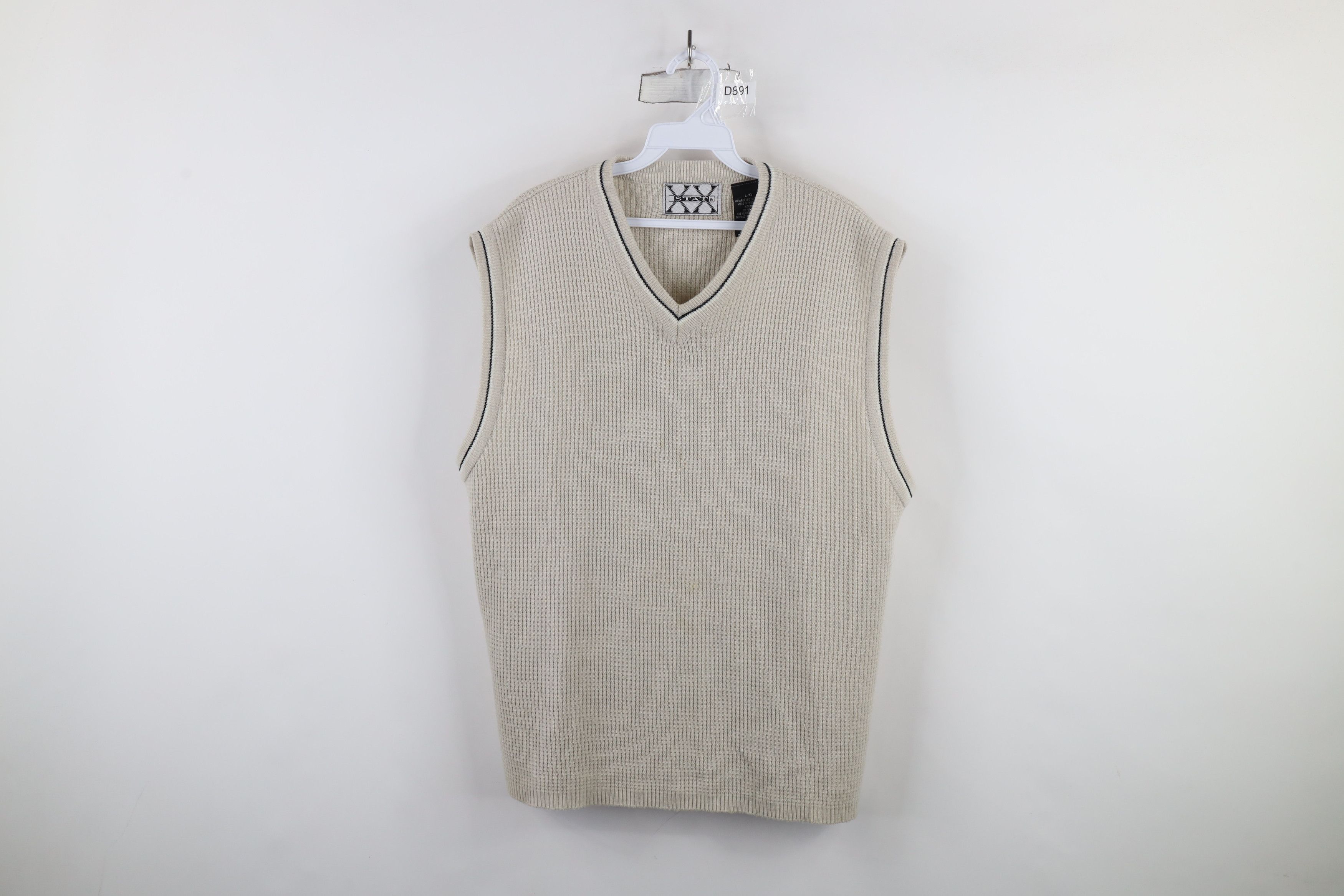 Vintage Vintage 90s Streetwear Thermal Knit Sweater Vest Beige Size US L / EU 52-54 / 3 - 1 Thumbnail