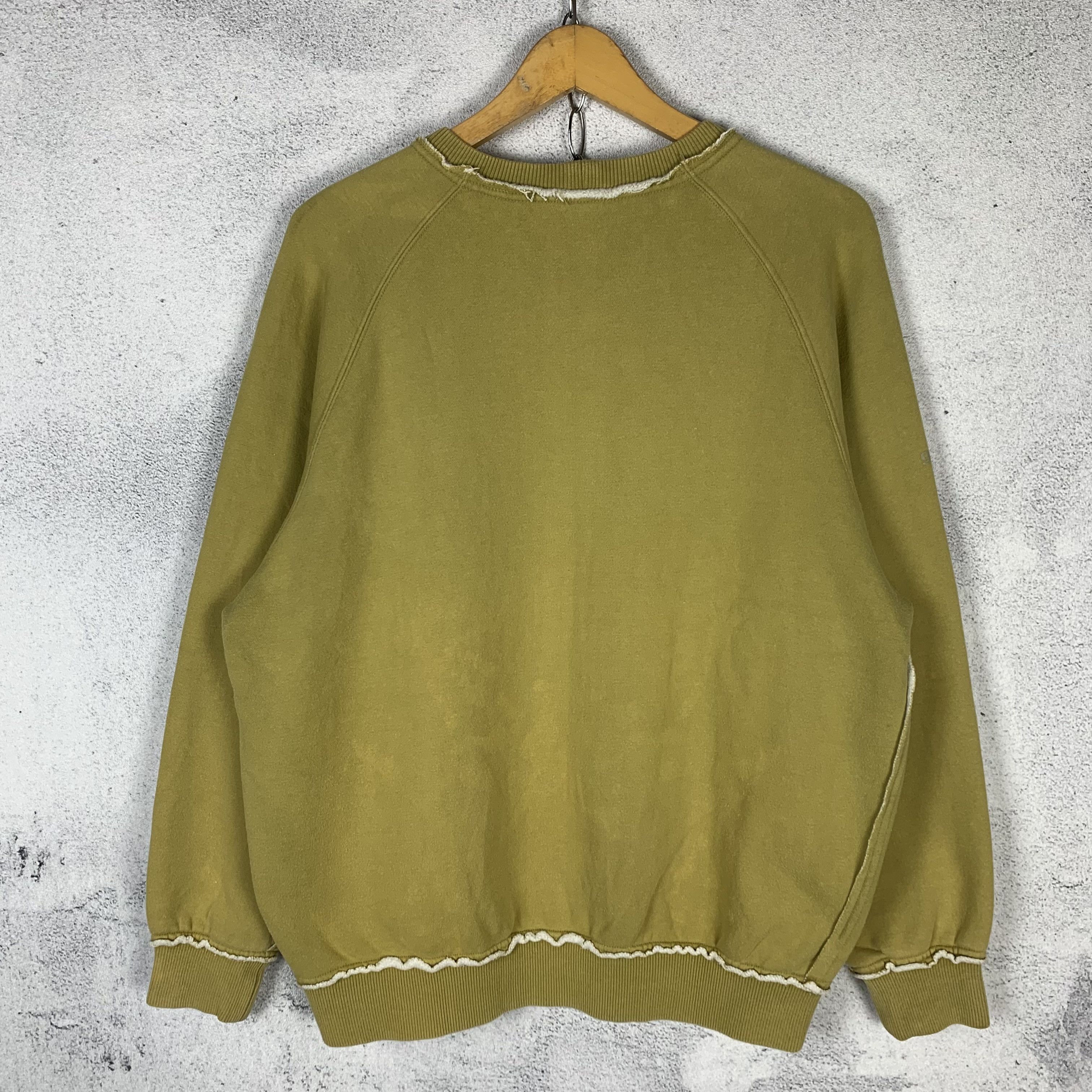 Nike Nike Y2K Swoosh Logo Sweatshirt Crewneck Size US L / EU 52-54 / 3 - 1 Thumbnail