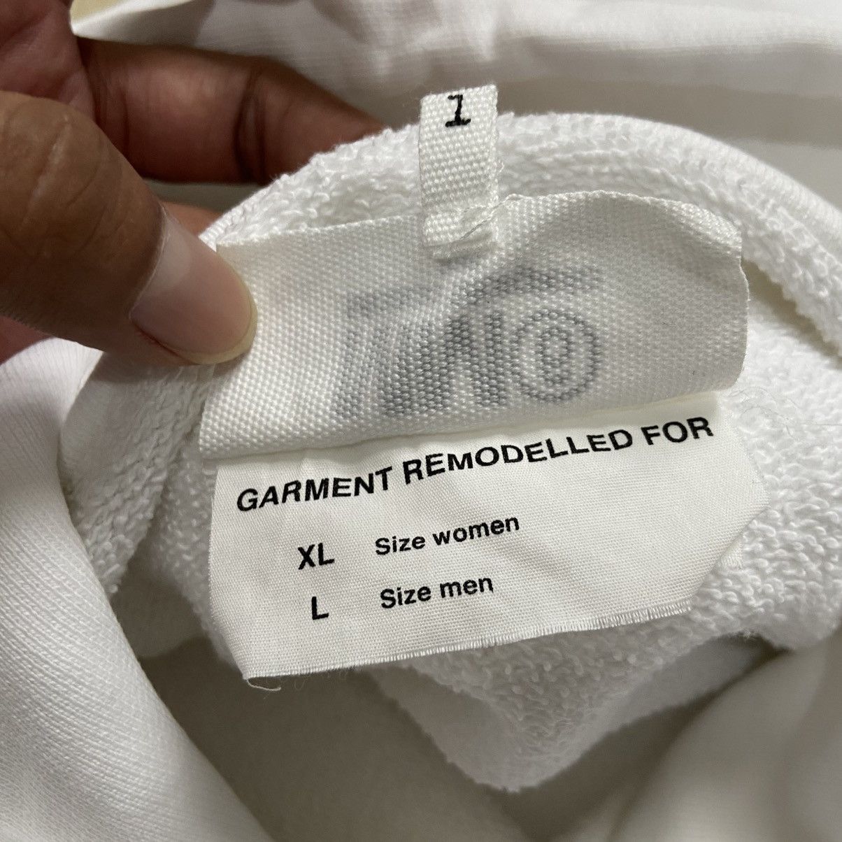 Maison Margiela Maison Margiela Snake White Hoodie Size US L / EU 52-54 / 3 - 6 Thumbnail