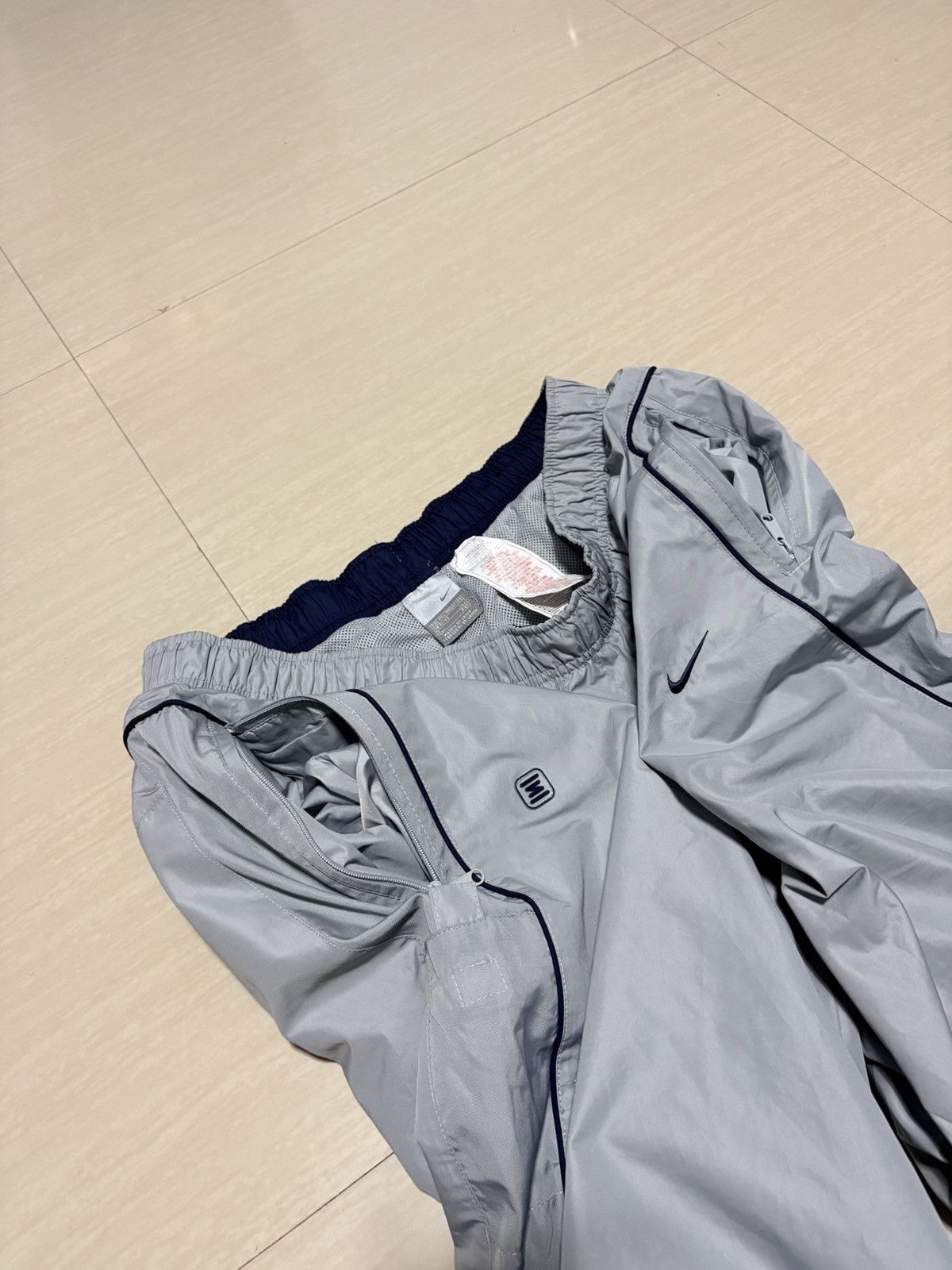 Nike EXTREMELY RARE VINTAGE NIKE SHOX TRACK PANTS🔥 Size US 37 - 13 Thumbnail