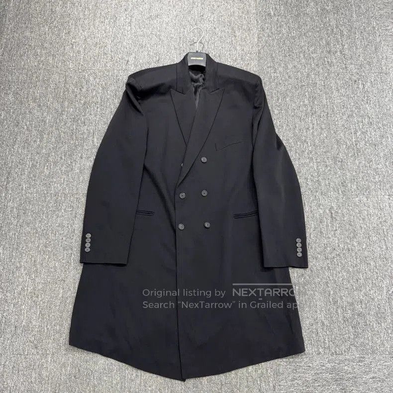 Balenciaga Balenciaga Solid Button Pad Shoulder Coat. Size US L / EU 52-54 / 3 - 1 Thumbnail