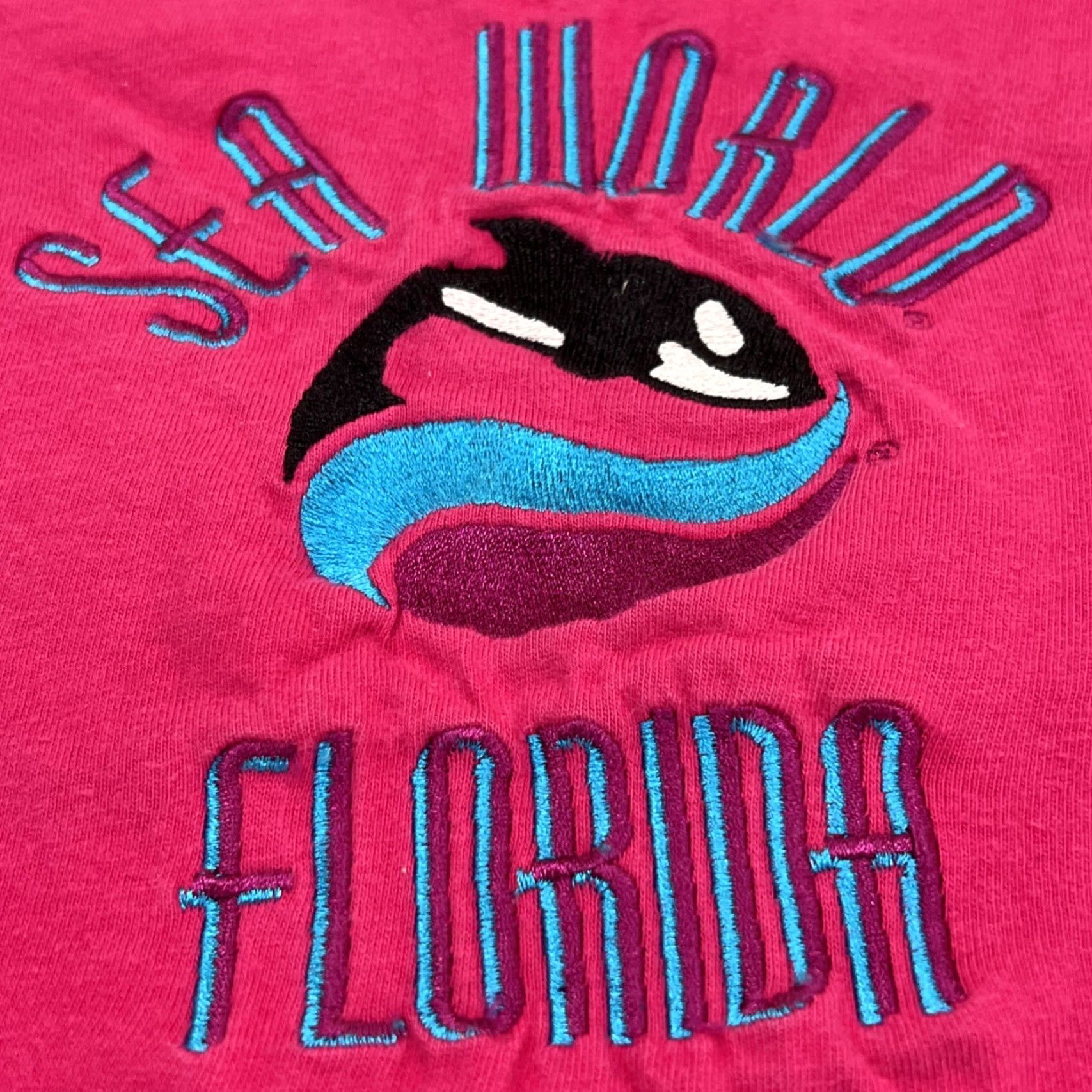 Hanes VINTAGE 80s Sea World T Shirt Orca Embroidered Hot Pink Hanes Men's M Size US M / EU 48-50 / 2 - 4 Thumbnail