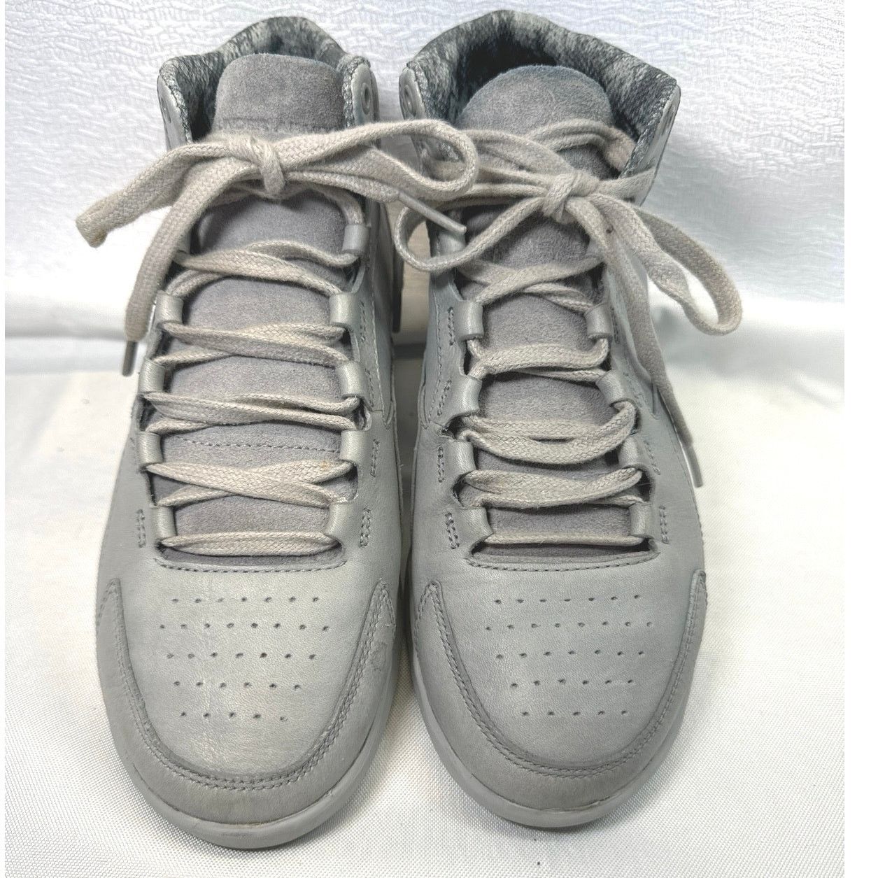 Under Armour Under Armour Gray Leather Suede Sneaker women sz 7 Size US 7 / IT 37 - 3 Thumbnail
