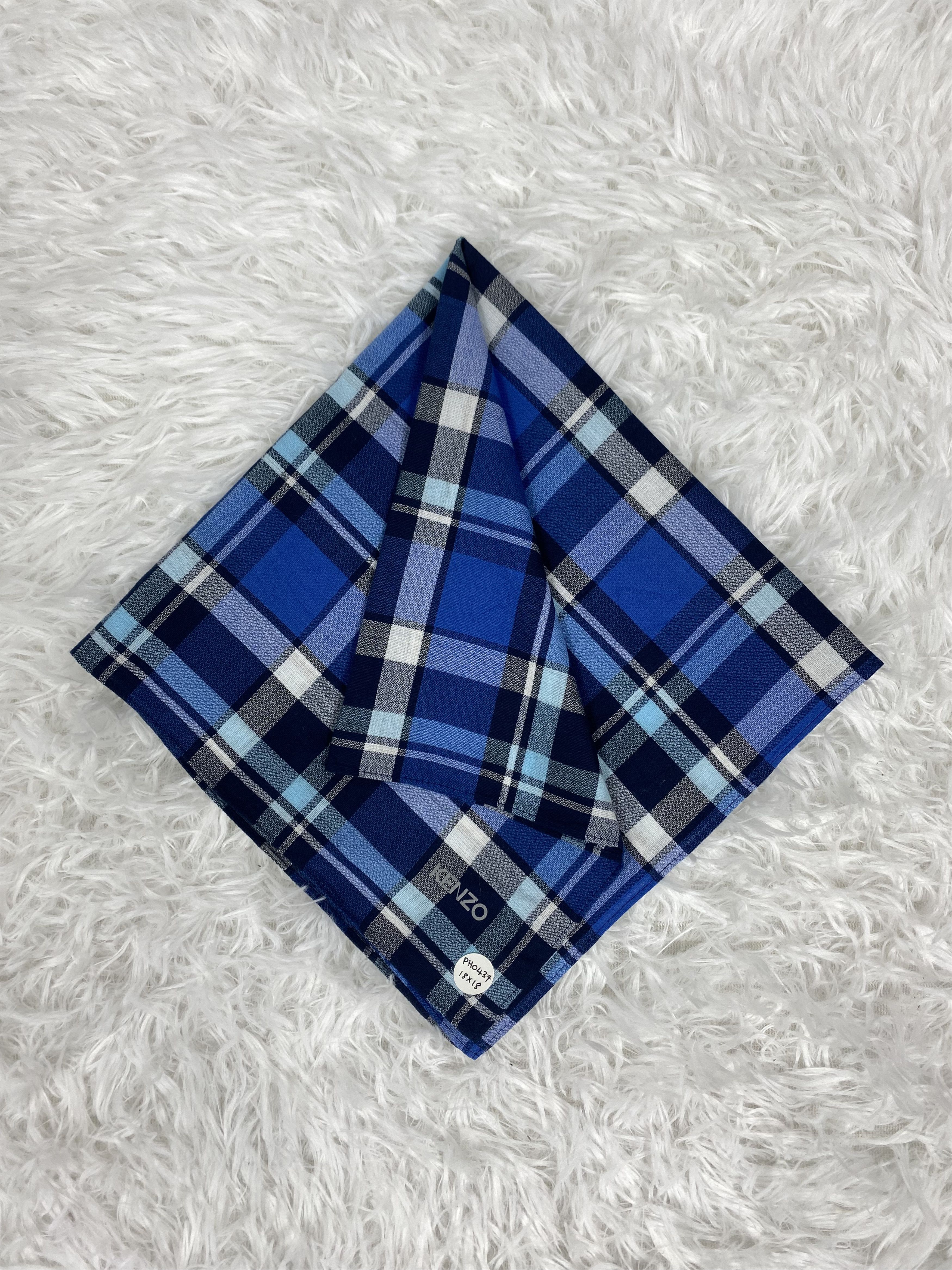 Kenzo Vintage Kenzo Handkerchief Neckerchief PH0437 Size ONE SIZE - 1 Thumbnail