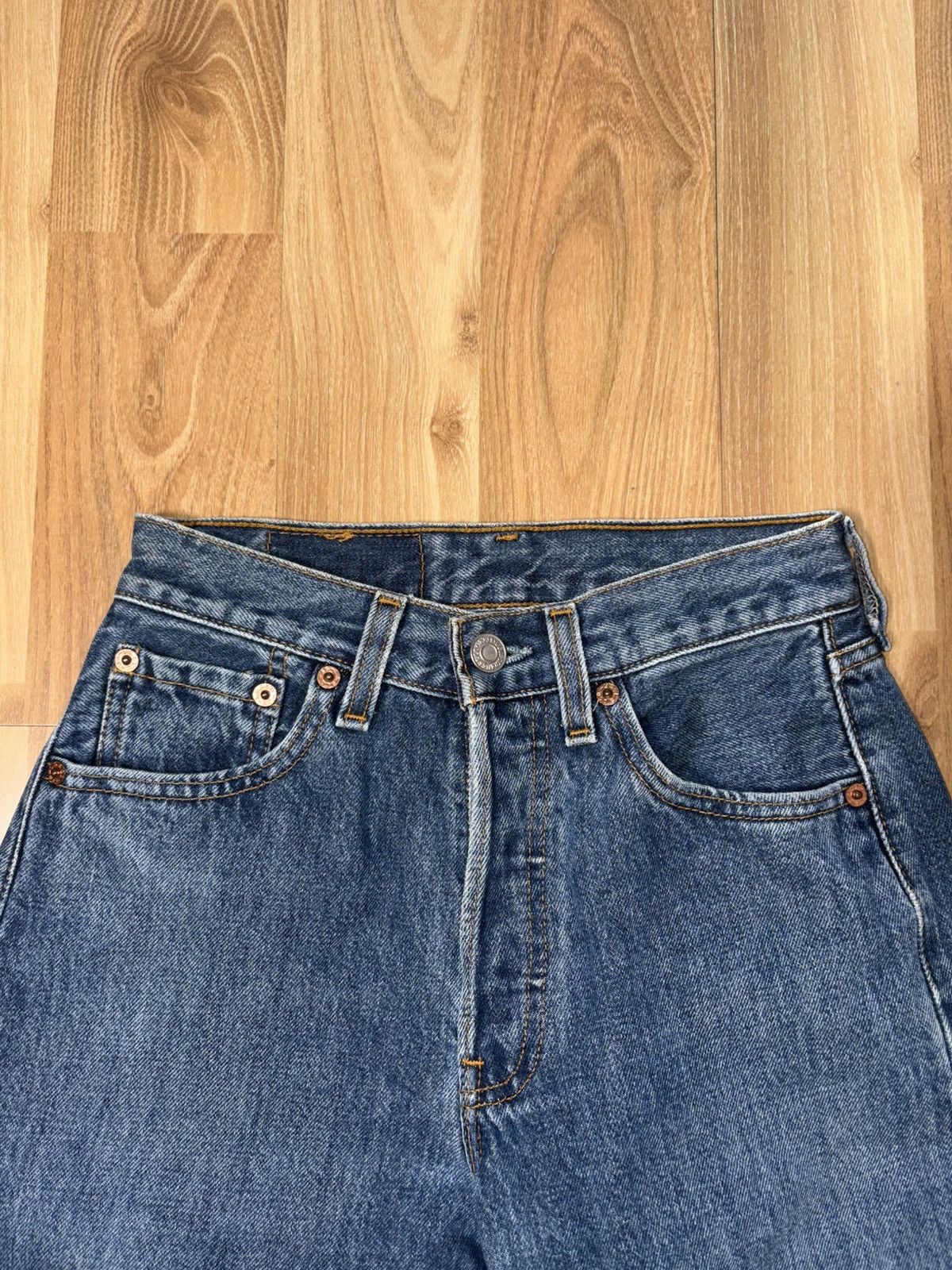 Levi's VTG 1998 Levi’s 501 For Women (6501) Made in USA W25 L32 Size 25" / US 0 / IT 36 - 3 Thumbnail