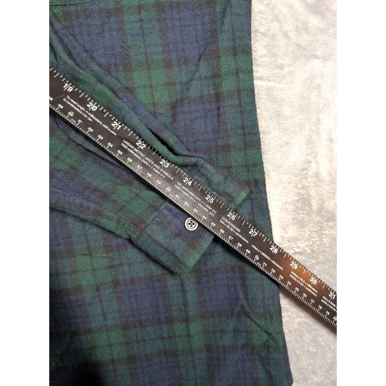 Vintage LL Bean Shirt Mens LT Green Blue Plaid Flannel Long Sleeve Button Up Casual Shirt Mens LT Green Blue Plaid Flannel Button-Up Size US L / EU 52-54 / 3 - 4 Thumbnail