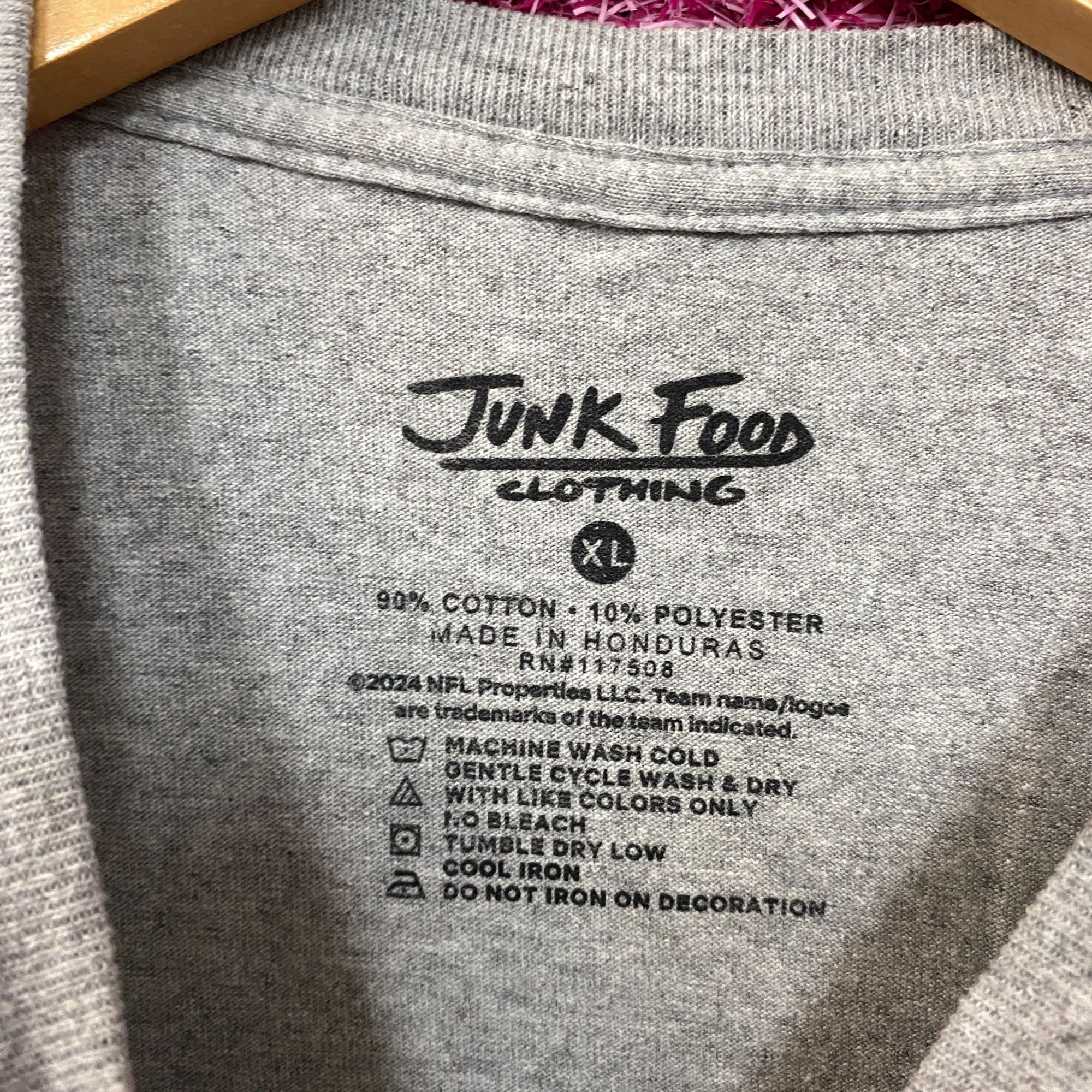 Junk Food Junk Food NFL Miami Dolphins Logo T-Shirt XL Size US XL / EU 56 / 4 - 4 Thumbnail