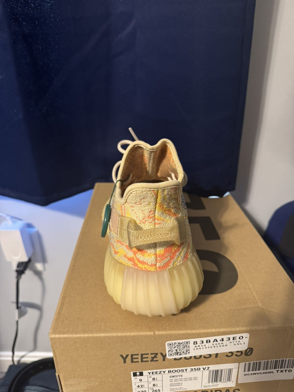 Yeezy Yeezy 350 V2 Size US 9 / EU 42 - 4 Thumbnail