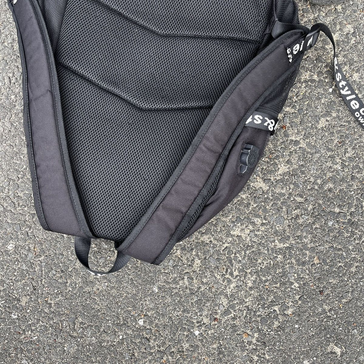 Other Eye Black Backpack Charging Port Rave Style Y2K Style Senka Size ONE SIZE - 5 Thumbnail