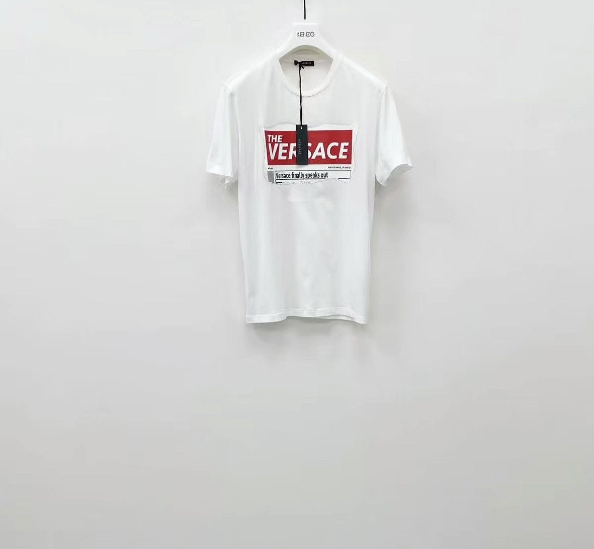 Versace VERSACE 100% Cotton Short Sleeve T-shirt J30 Size US L / EU 52-54 / 3 - 1 Thumbnail