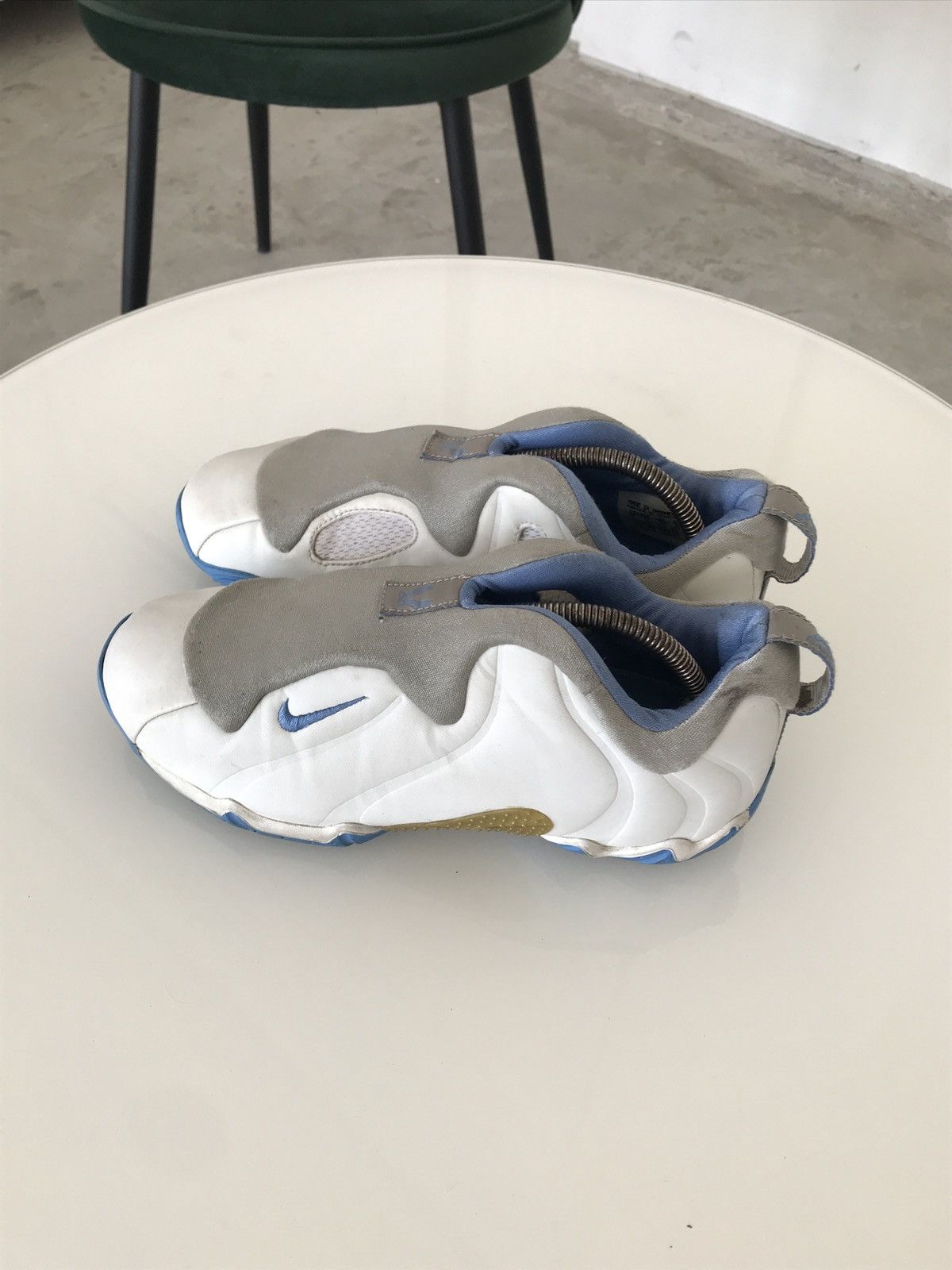 Nike Vintage Nike Shoes Basketball Embroiled Swoosh Size 40 Size US 7 / EU 40 - 2 Thumbnail