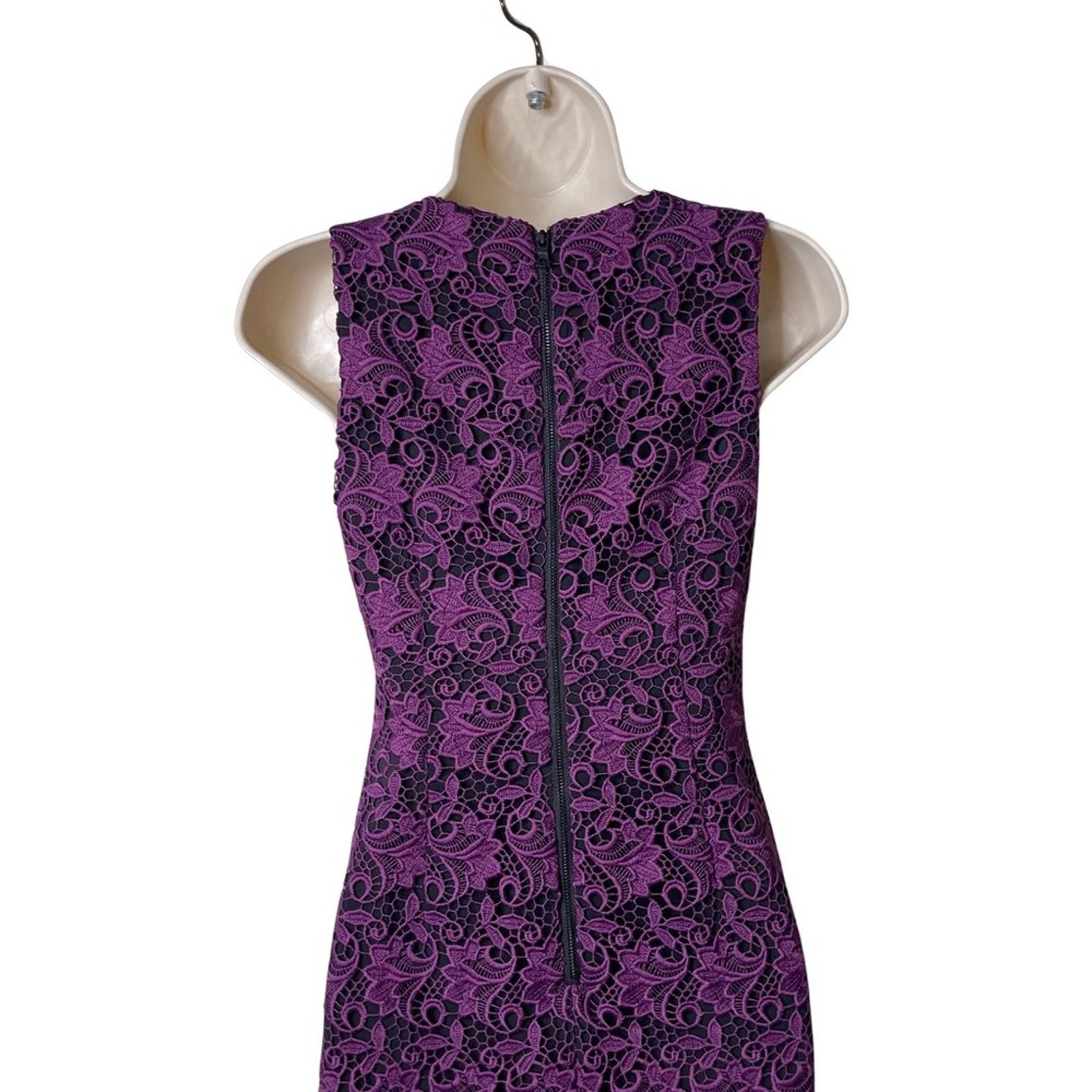 Alice + Olivia Preslee Purple Floral Lace V-neck Midi Dress