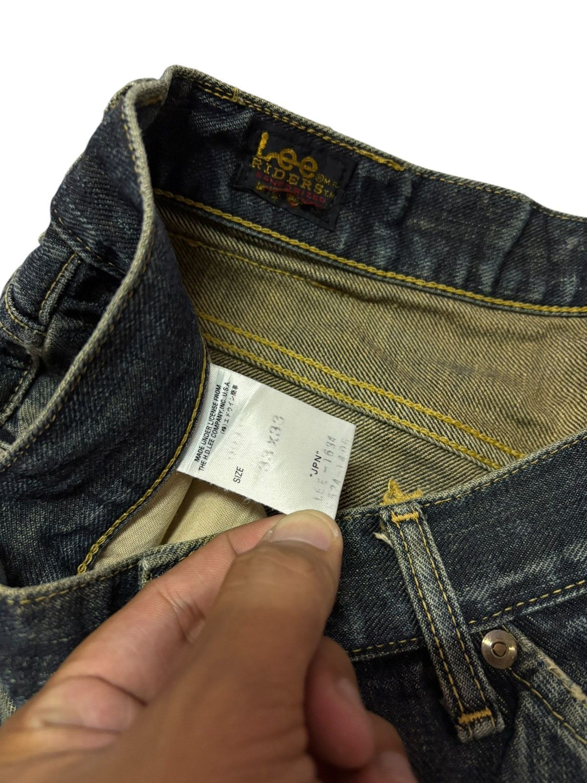 Lee Vtg Lee Japan Faded Mud Wash Distressed Jeans Size US 30 / EU 46 - 9 Thumbnail
