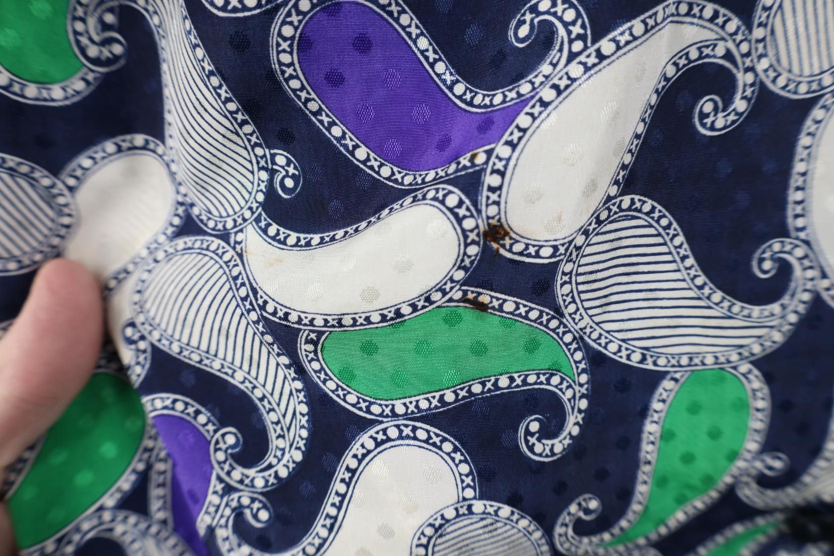 Vintage Vintage 90s Streetwear Polyester Paisley Button Shirt USA Size 3XL / US 20-22 - 4 Thumbnail
