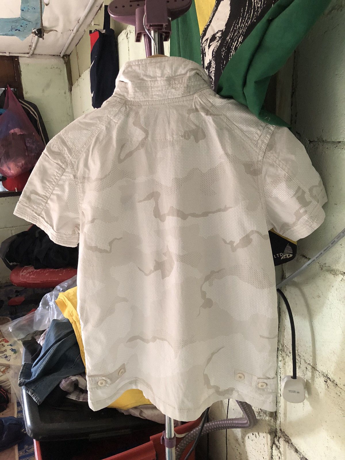 Avirex Avirex Polos White Camo shirt Button up Size S / US 4 / IT 40 - 2 Thumbnail