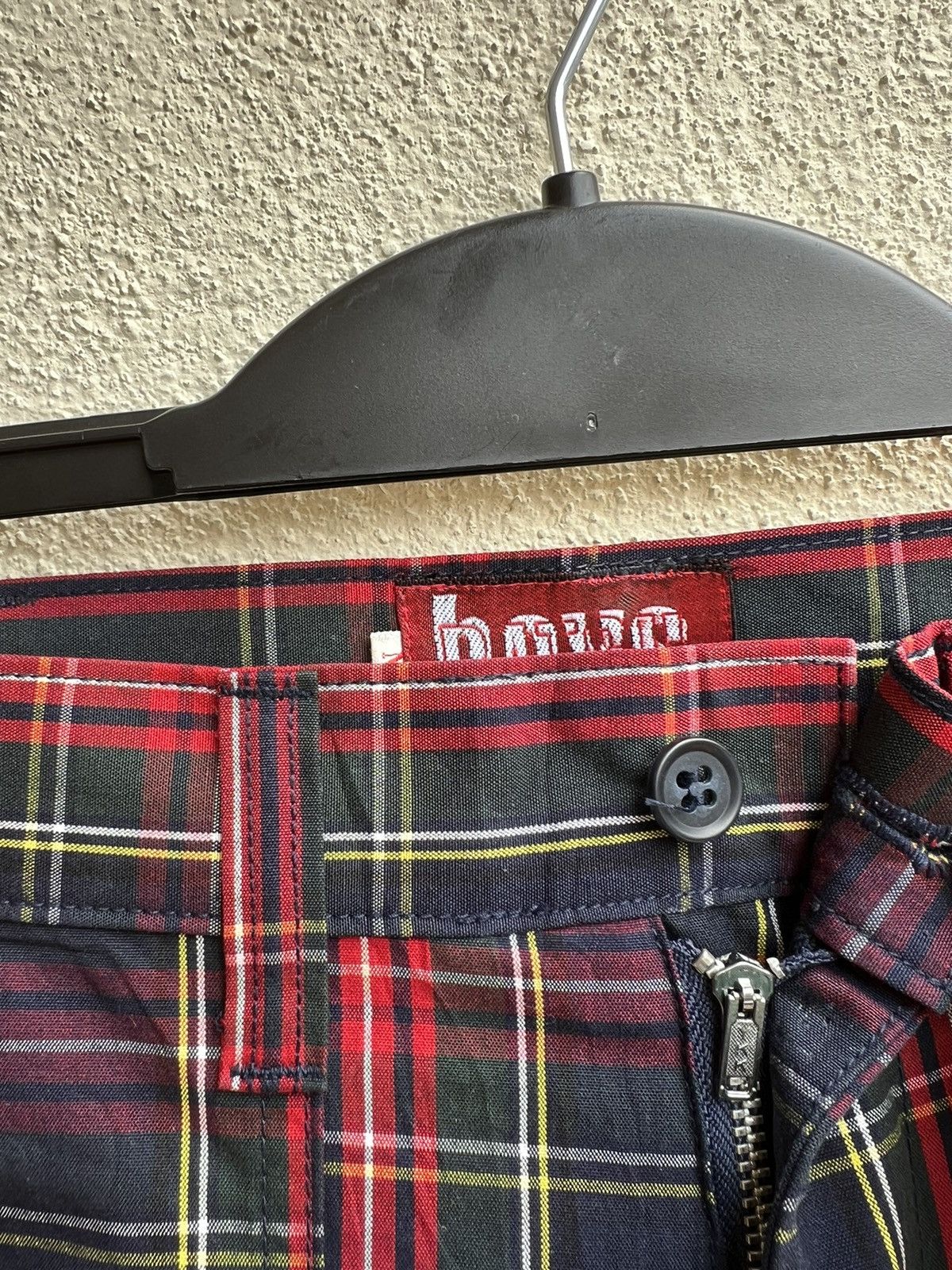 Vintage Vintage 2000s Boys Batsu Tartan Bondage 3 Quarter Pant Size US 29 - 8 Thumbnail