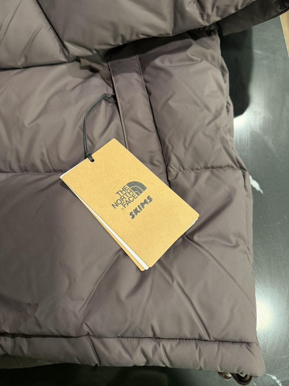 SKIMS × The North Face The North Face Skims Puffer Phoneix Size M / US 6-8 / IT 42-44 - 4 Thumbnail