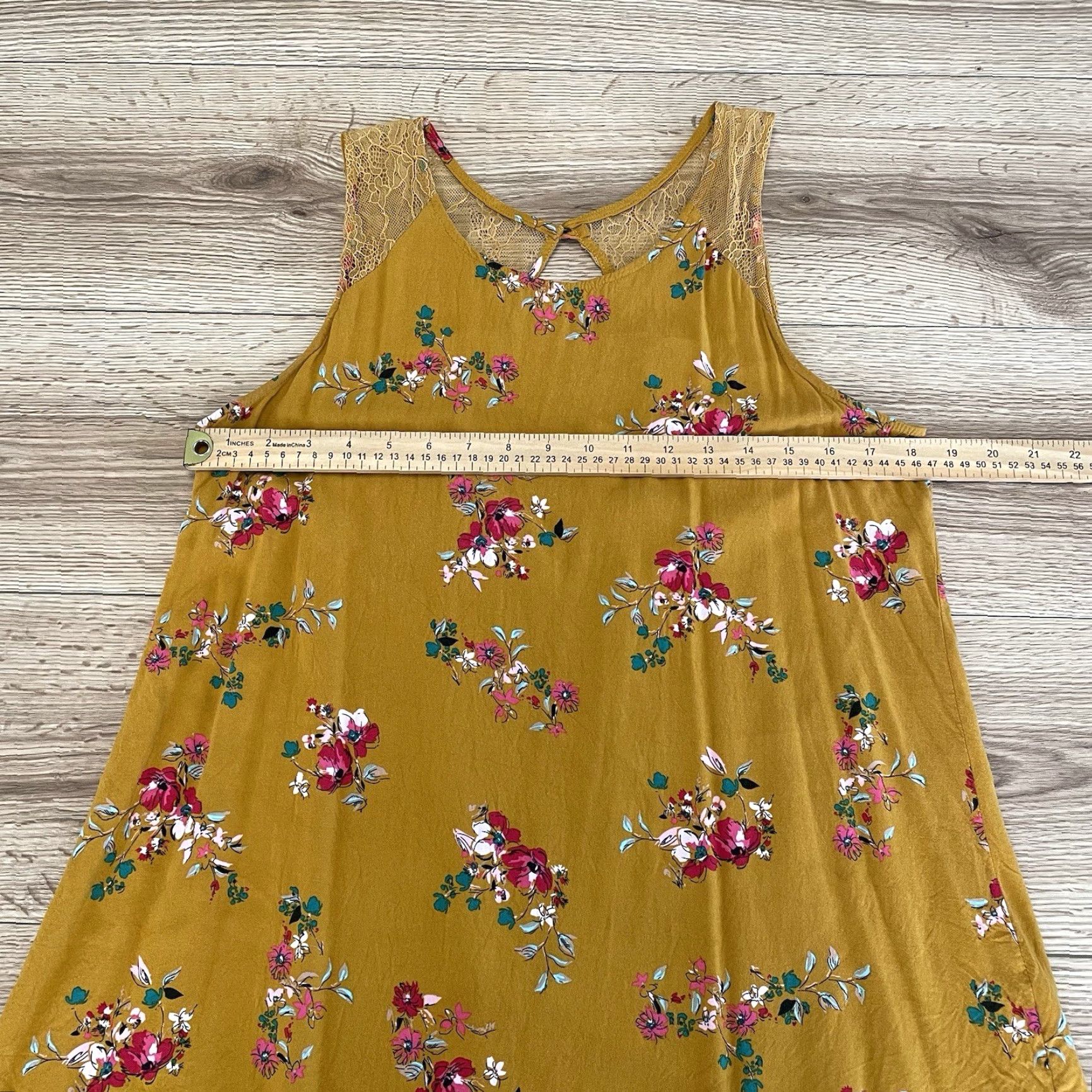 Vintage VINTAGE Gypsies & Moondust Yellow Floral Lace Tank Top Open Back Size Large Womens Size L / US 10 / IT 46 - 4 Thumbnail