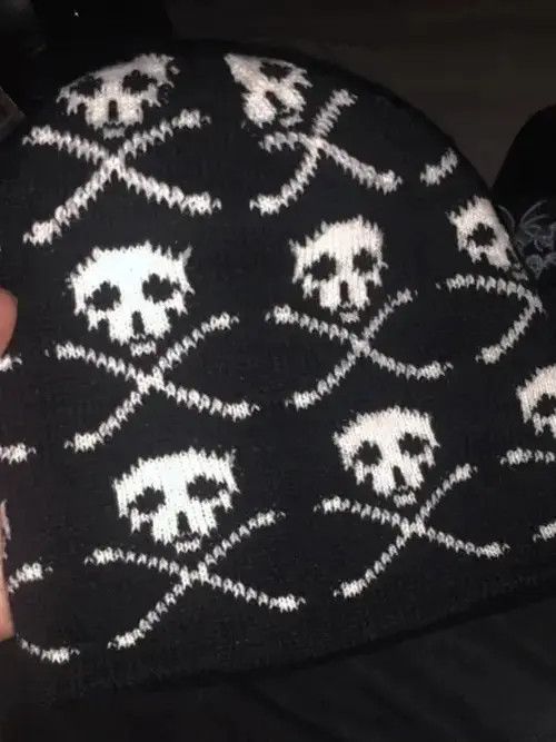 Other Casual Pirate Skeleton Beanies Caps Size ONE SIZE - 2 Thumbnail