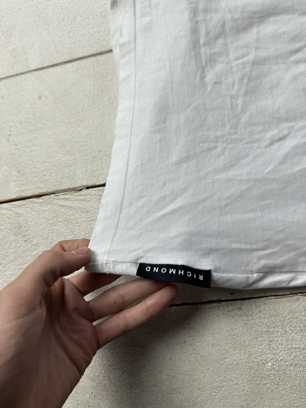 Vintage JOHN RICHMOND PUNK 🚨 LUXURY WOMEN WHITE TEE BIG LOGO Size S / US 4 / IT 40 - 4 Thumbnail