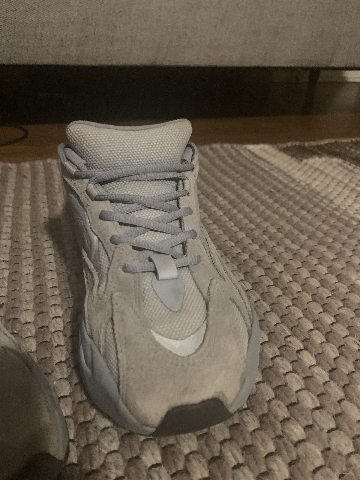 Adidas × Yeezy Yeezy 700 V2 Hospital Blue Size US 9.5 / EU 42-43 - 9 Thumbnail
