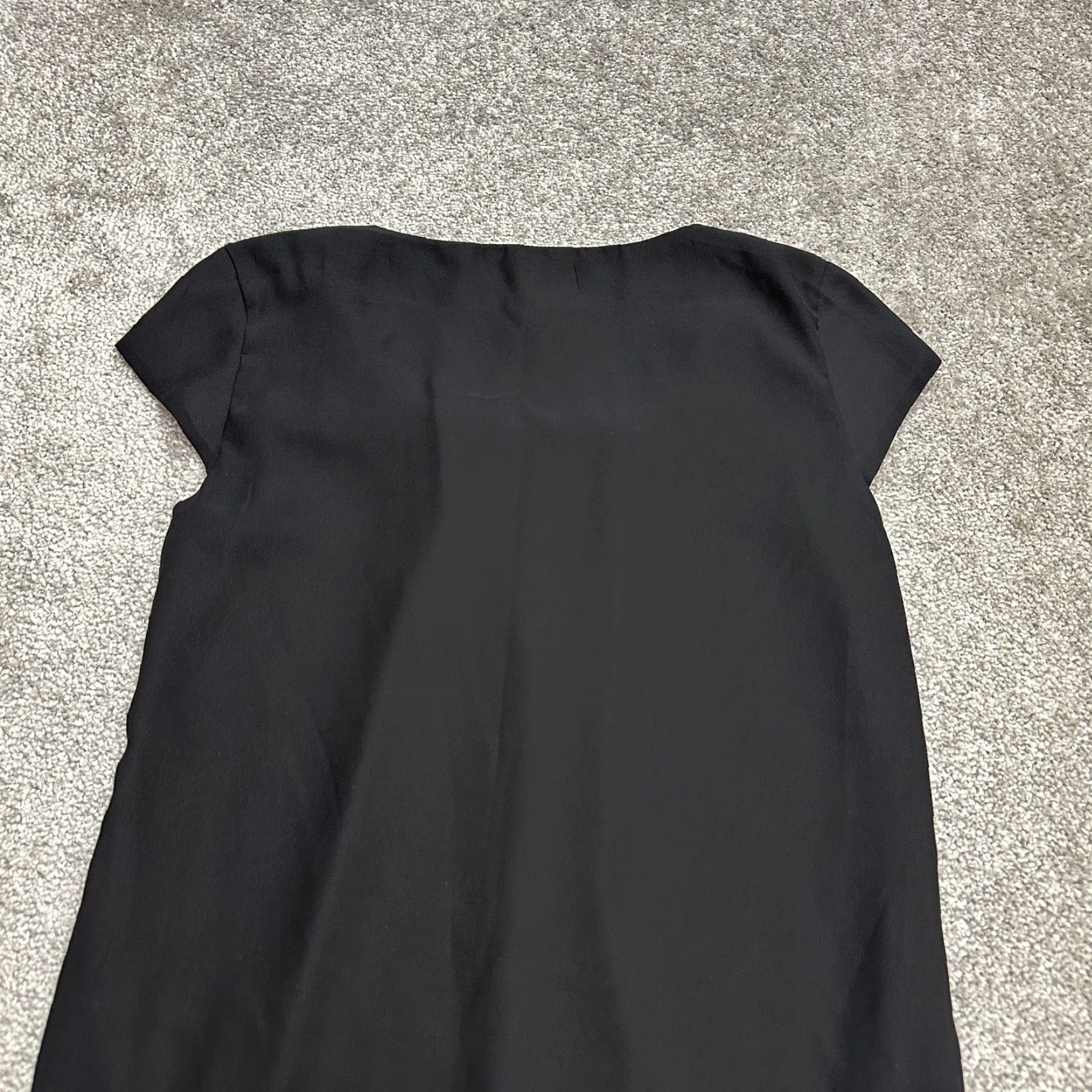 H&M H&M Shift Dress Knee Length Womens 6 Black Cap Sleeve Pleated Round Neck Work Size M / US 6-8 / IT 42-44 - 4 Thumbnail