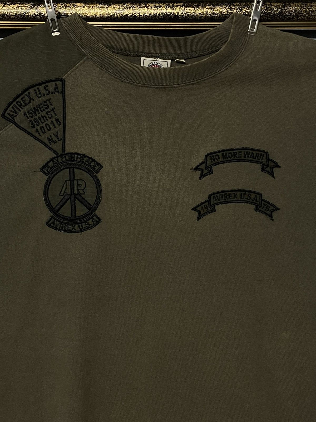 Avirex × Designer × Vintage Vintage 1990s Designer Avirex No More War Army Green Tshirt Size US M / EU 48-50 / 2 - 3 Thumbnail