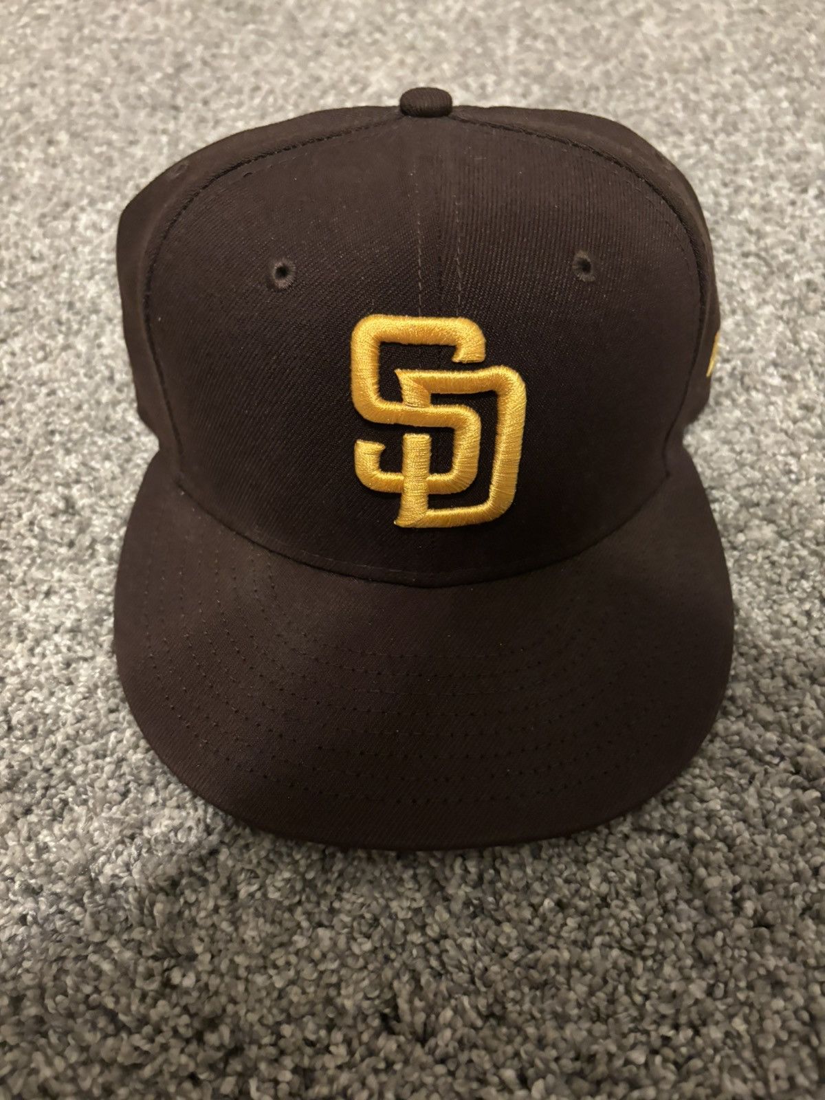 New Era Padres hat Size ONE SIZE - 1 Thumbnail