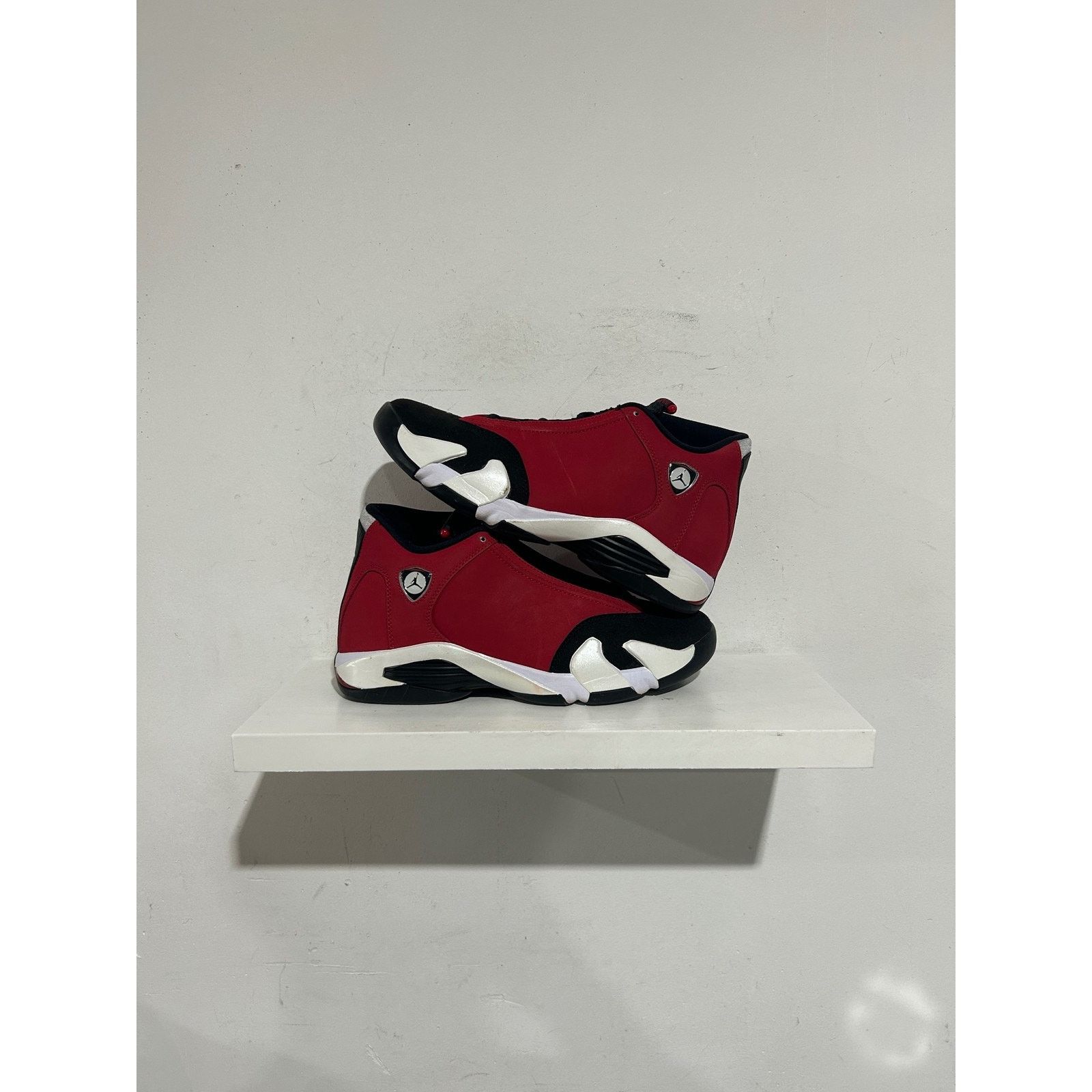 Nike JORDAN 14 RETRO GYM RED TORO SIZE 7.5 PREOWNED Size US 7.5 / EU 40-41 - 1 Thumbnail
