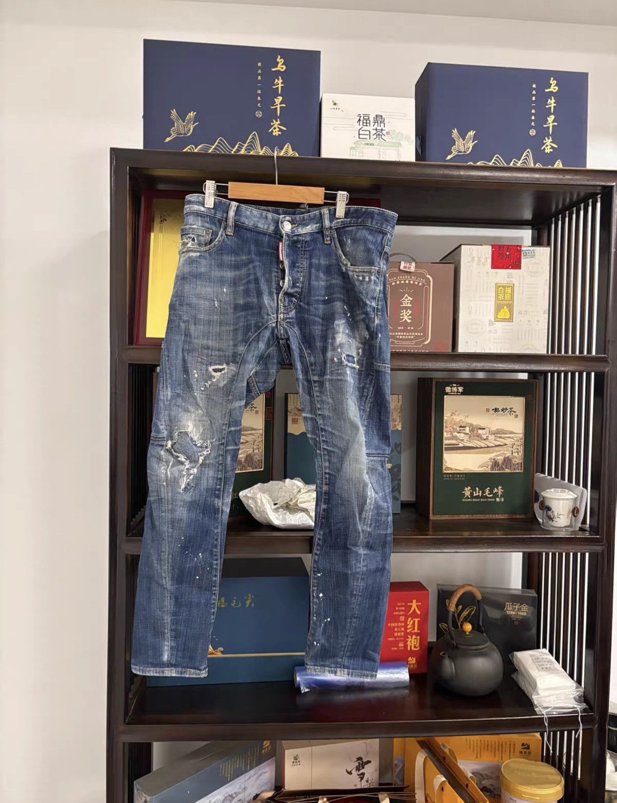 Dsquared2 DSquared2 Jeans / Casual Pants J2 Size US 28 / EU 44 - 1 Thumbnail