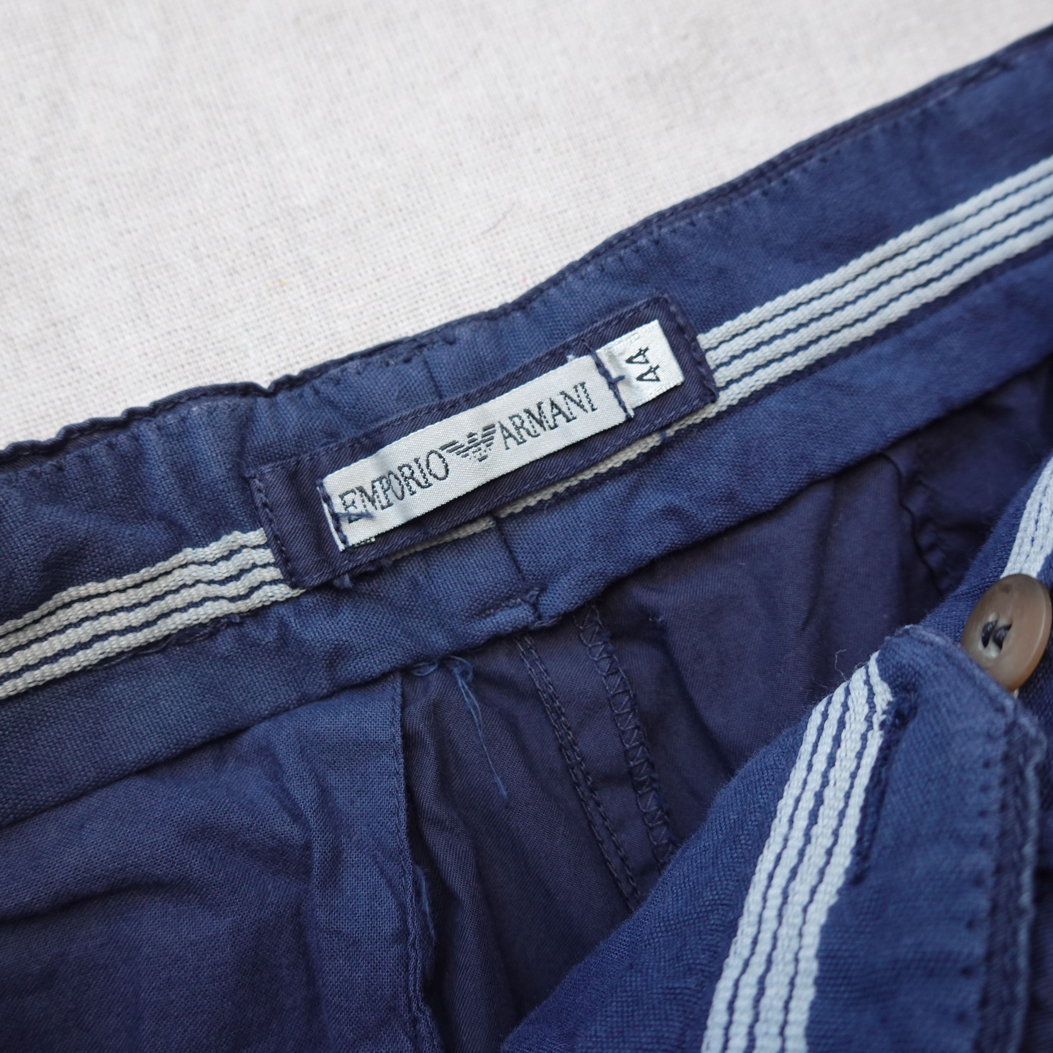 Armani 1990s Armani Baggy Shorts - Size 28 Size US 28 / EU 44 - 4 Thumbnail