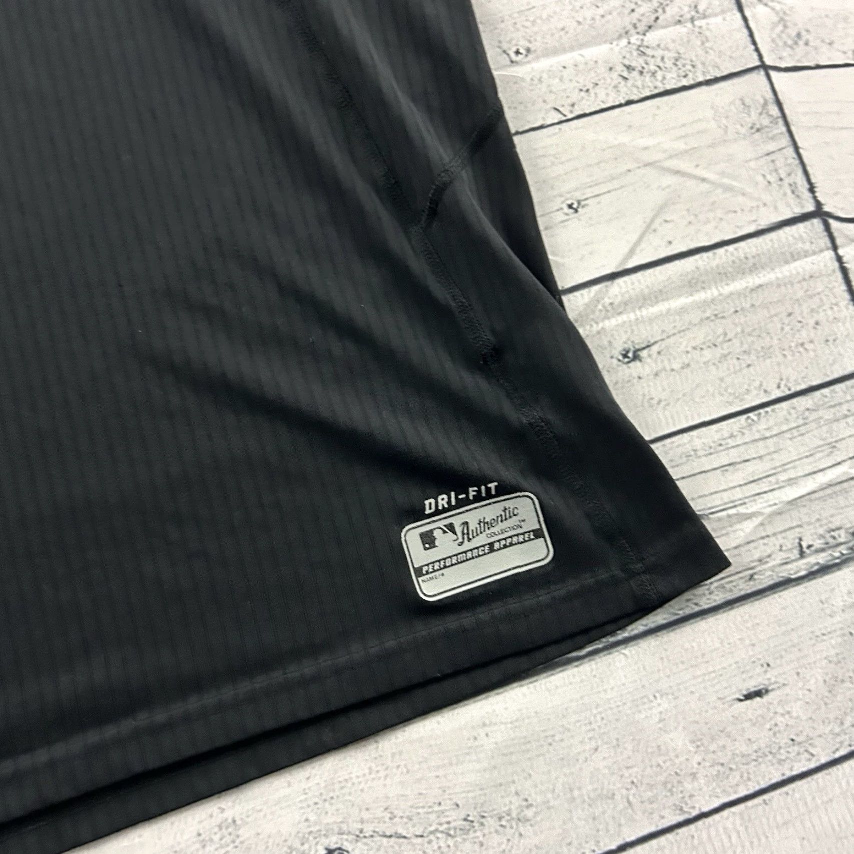 Nike Nike Performance Colorado Rockies Short Sleeve Athletic Shirt Mens XL Black Size US XL / EU 56 / 4 - 2 Thumbnail