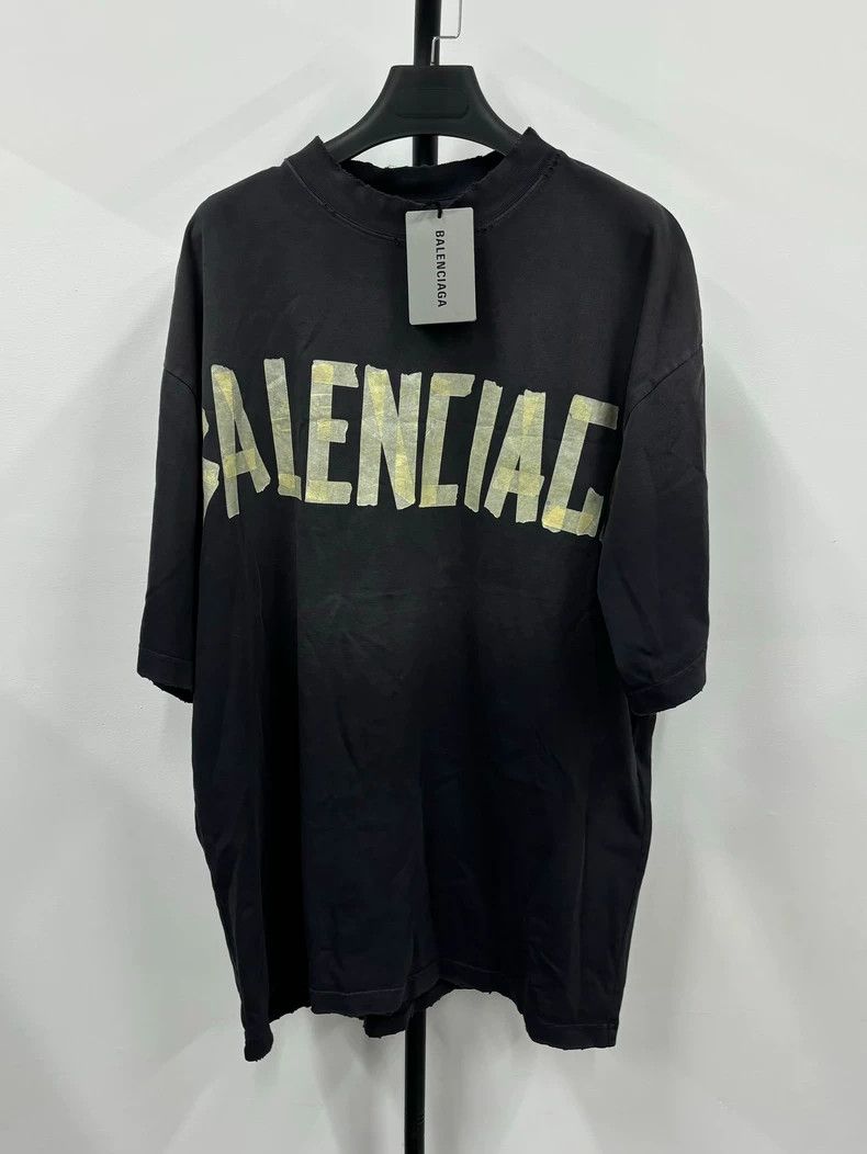 Balenciaga Balenciaga T-Shirt with short sleeves made of tape Size US L / EU 52-54 / 3 - 1 Thumbnail