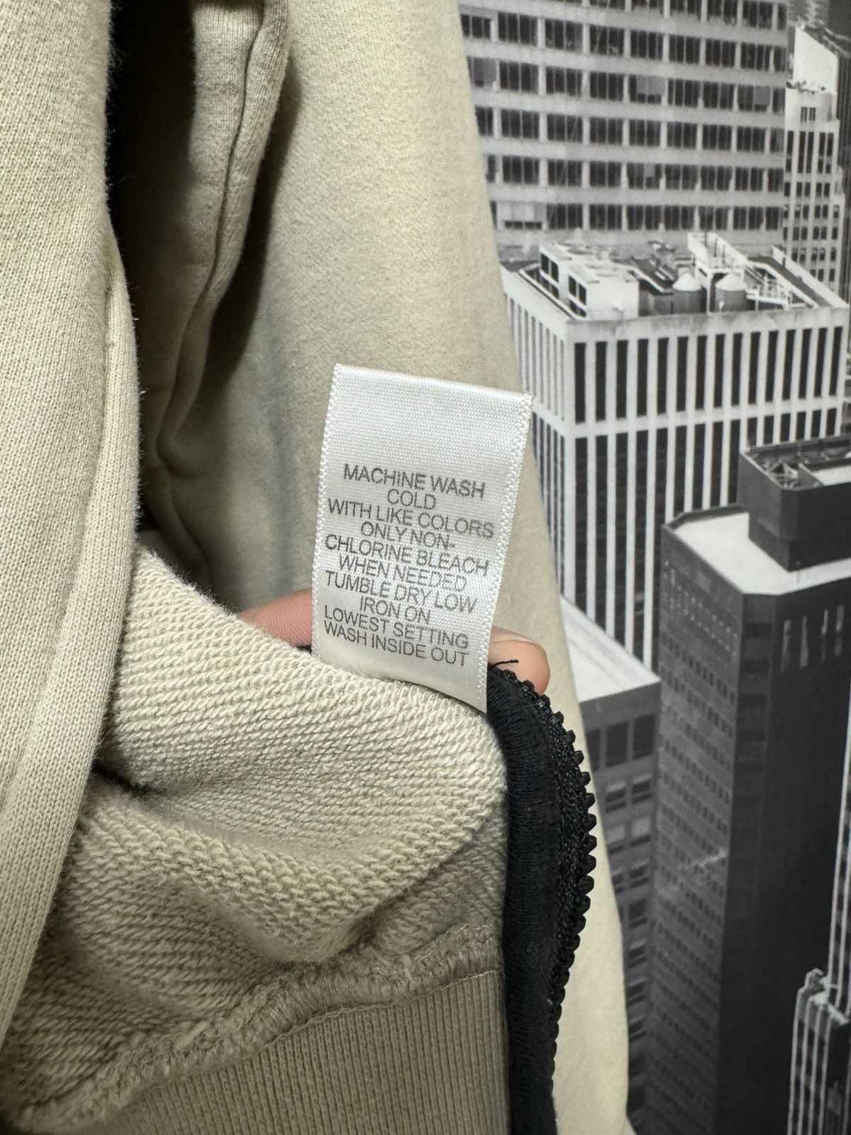 Fear of God 💥OG FOG Fear of God Essentials ZIP Sweater SZ Small Cream Size US S / EU 44-46 / 1 - 8 Thumbnail