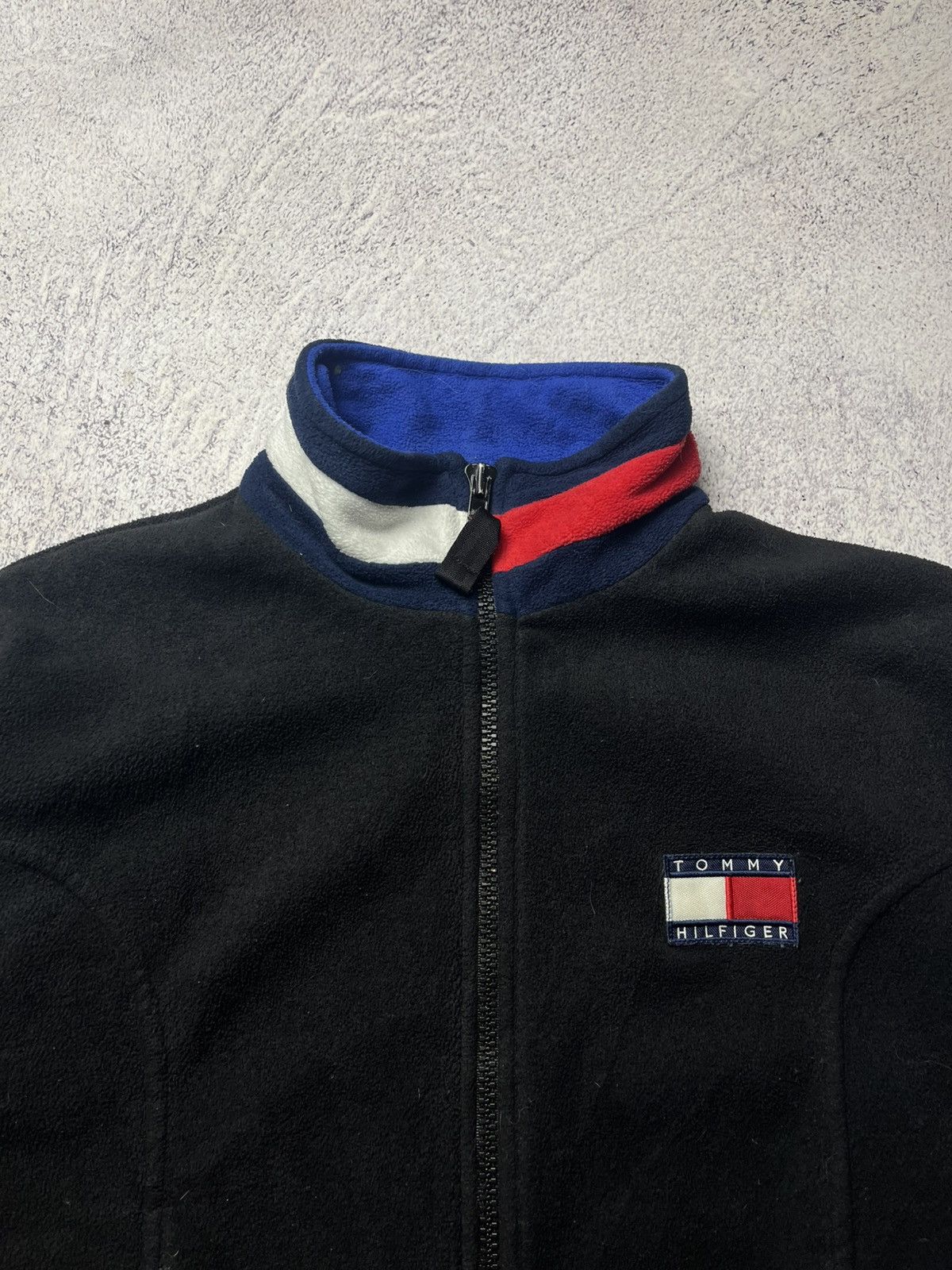 Other Vintage Tommy Hilfiger Fleece Jacket Big Logo Y2K Size US L / EU 52-54 / 3 - 10 Thumbnail