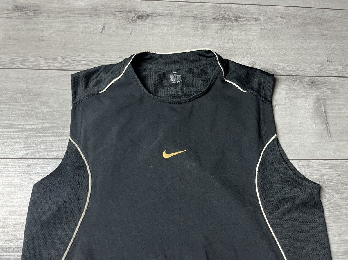 Nike Nike jersey tank top center gold swoosh size Large Size US L / EU 52-54 / 3 - 3 Thumbnail