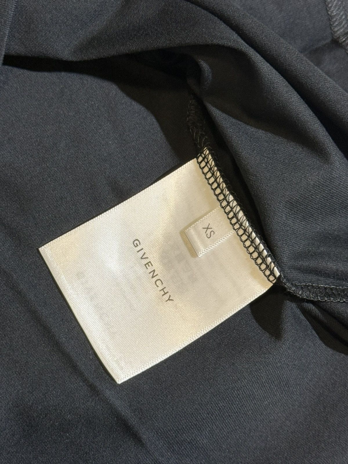 Givenchy Givenchy black t shirt Size US XS / EU 42 / 0 - 4 Thumbnail