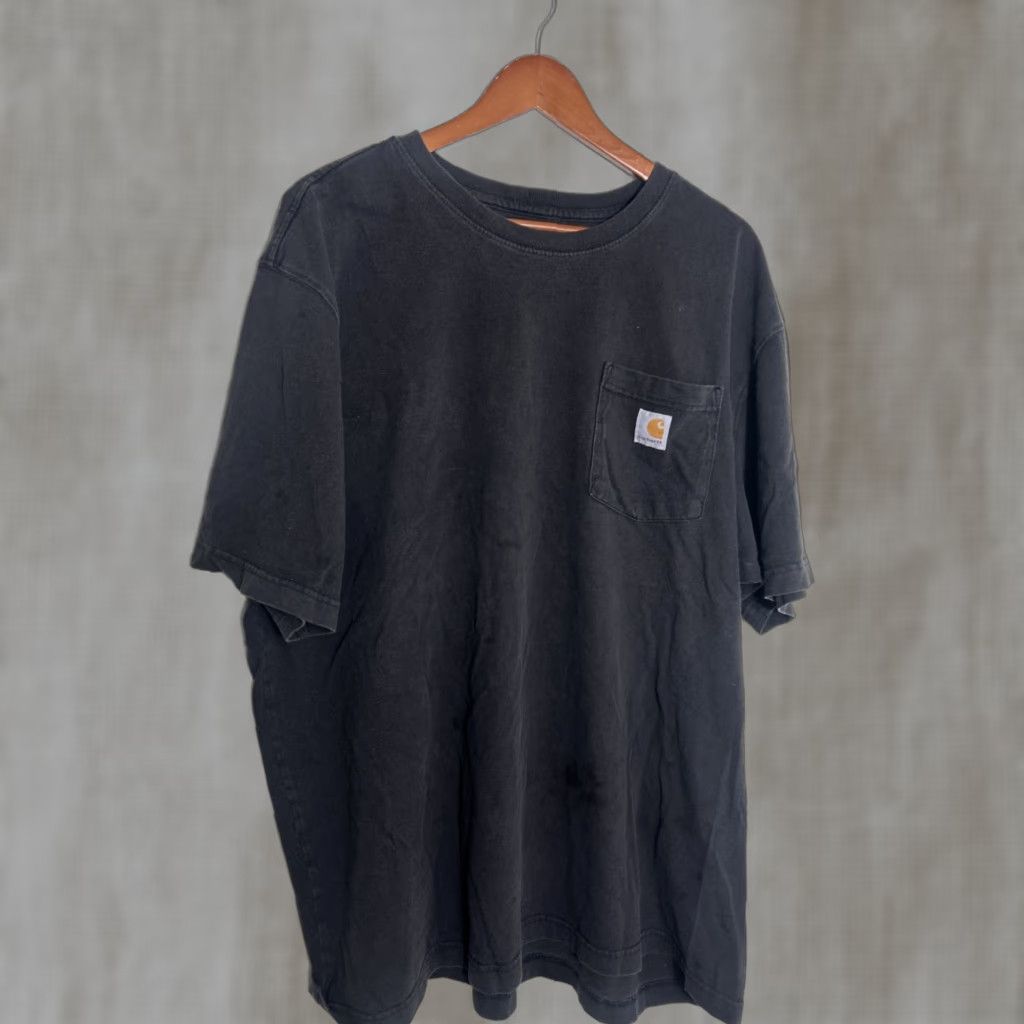 Carhartt VINTAGE Carhartt Mens XL Short Sleeve T Shirt Faded Black Oil Stains Loose Fit Size US XL / EU 56 / 4 - 1 Thumbnail