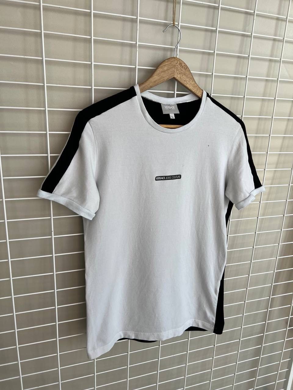 Versace Jeans Couture Versace Jeans Couture Vintage Cotton T-Shirt Mens Size S/M Size US S / EU 44-46 / 1 - 5 Thumbnail