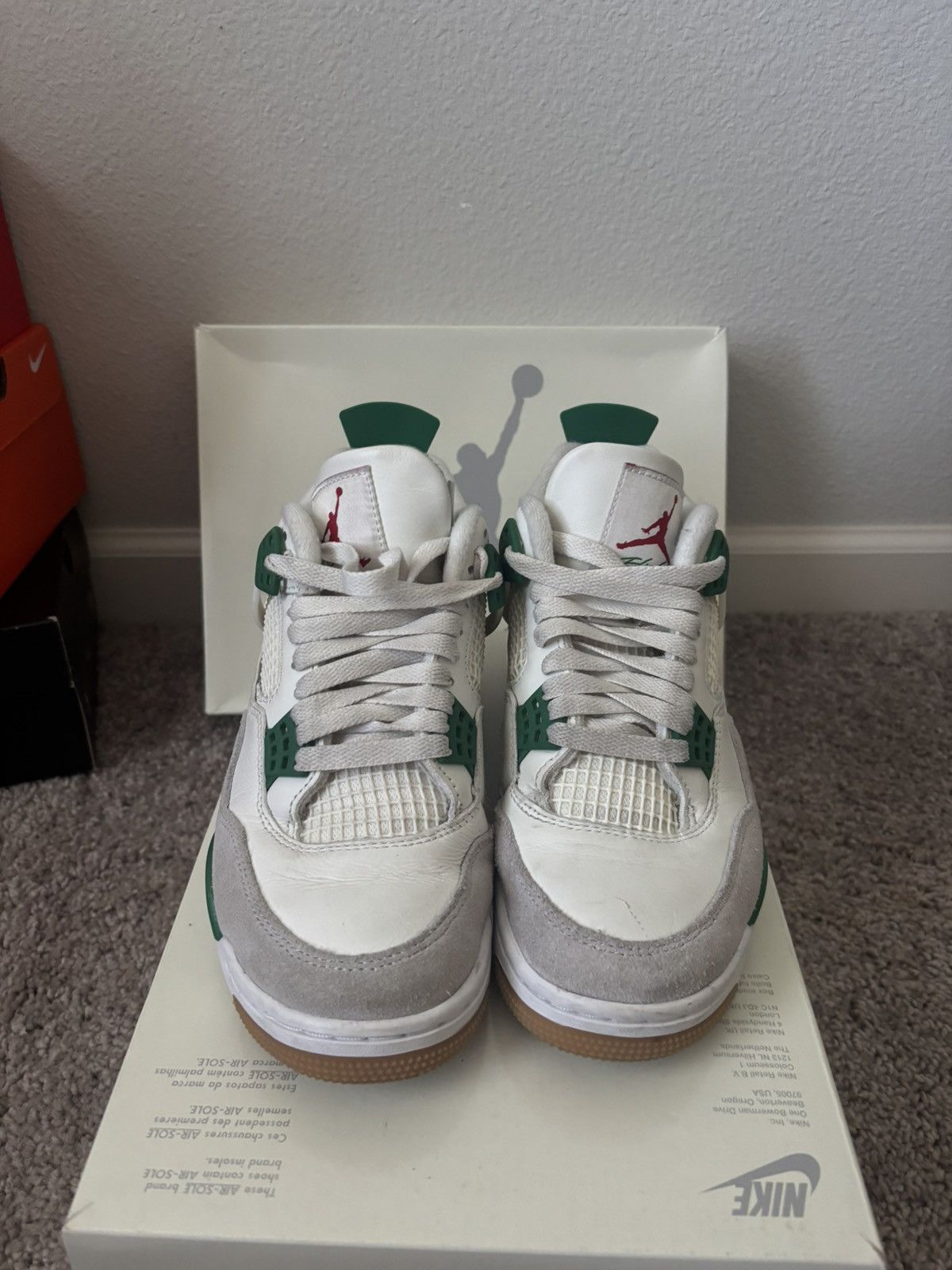 Nike Jordan 4 pine green Size US 5 / EU 37 - 1 Thumbnail