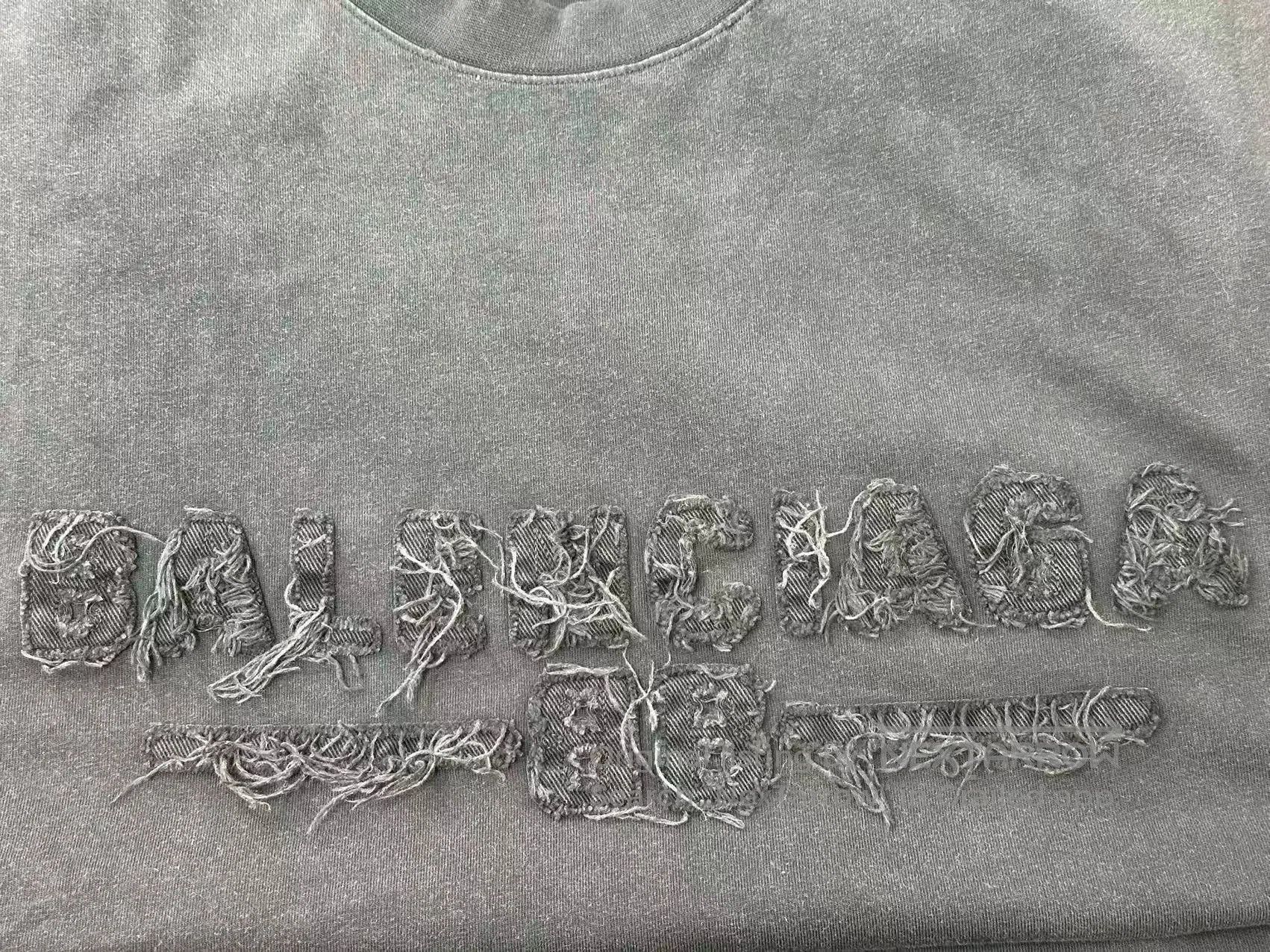 Balenciaga Balenciaga Crewneck Letter Distressed Short Sleeve T-Shirt. Size US L / EU 52-54 / 3 - 3 Thumbnail