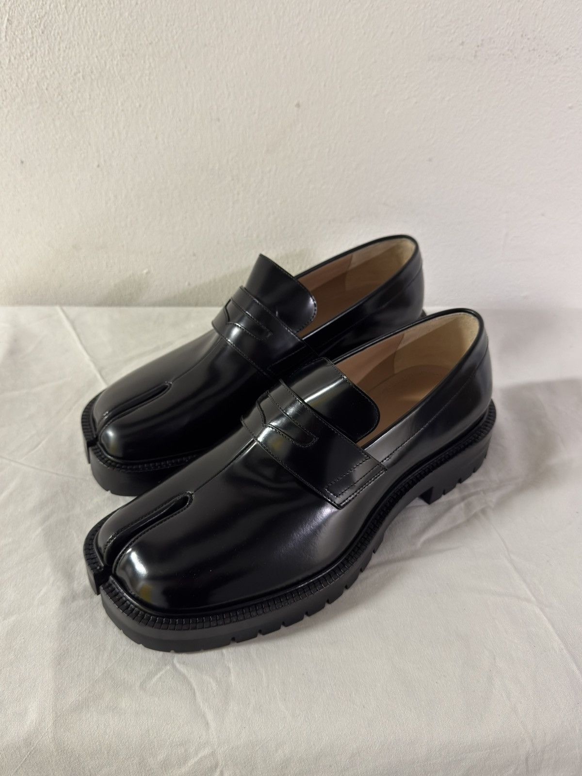 Maison Margiela Maison Margiela Tabi Platform Loafers - Black 42 Size US 9 / EU 42 - 1 Thumbnail