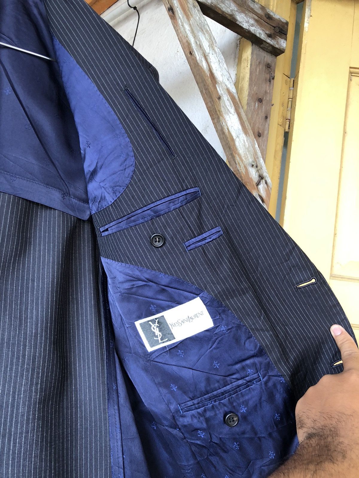 Yves Saint Laurent Yves Saint Laurent Strip Single Breasted Blazer Size US L / EU 52-54 / 3 - 11 Thumbnail
