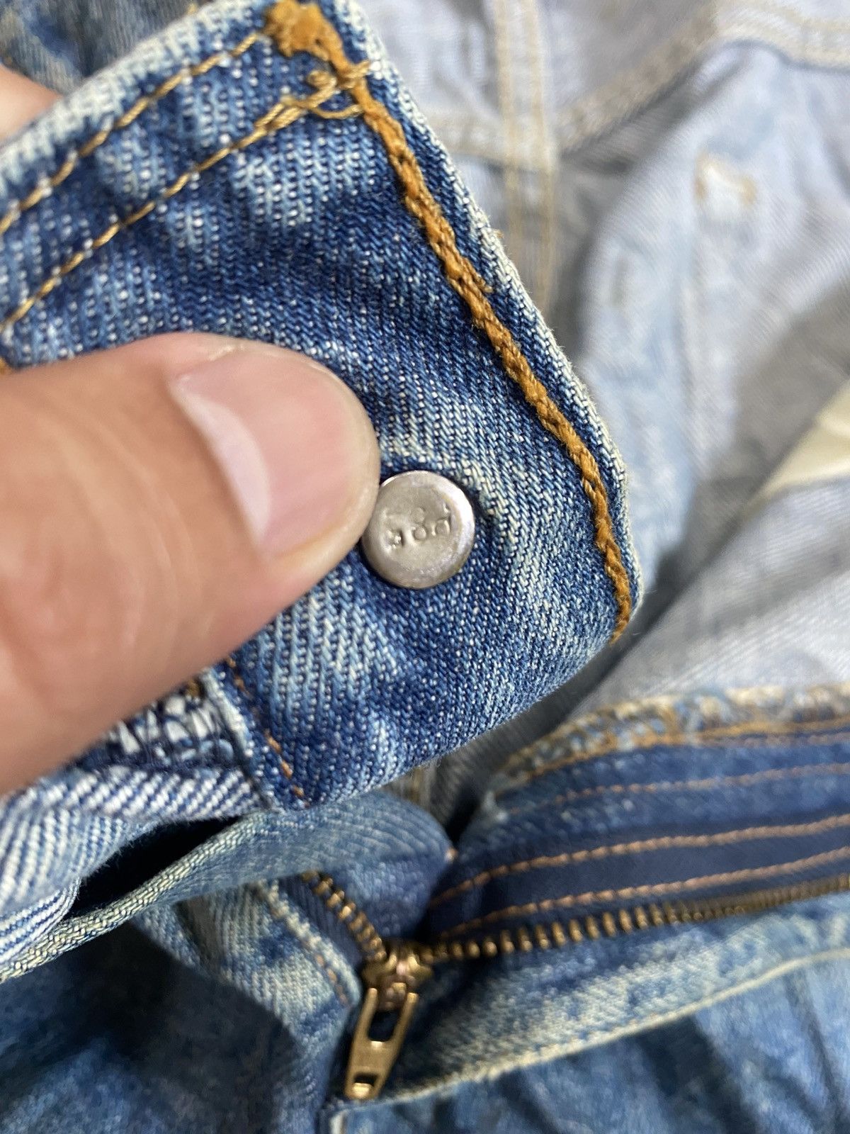 Levi's VINTAGE LEVIS 505 Size US 35 - 18 Thumbnail